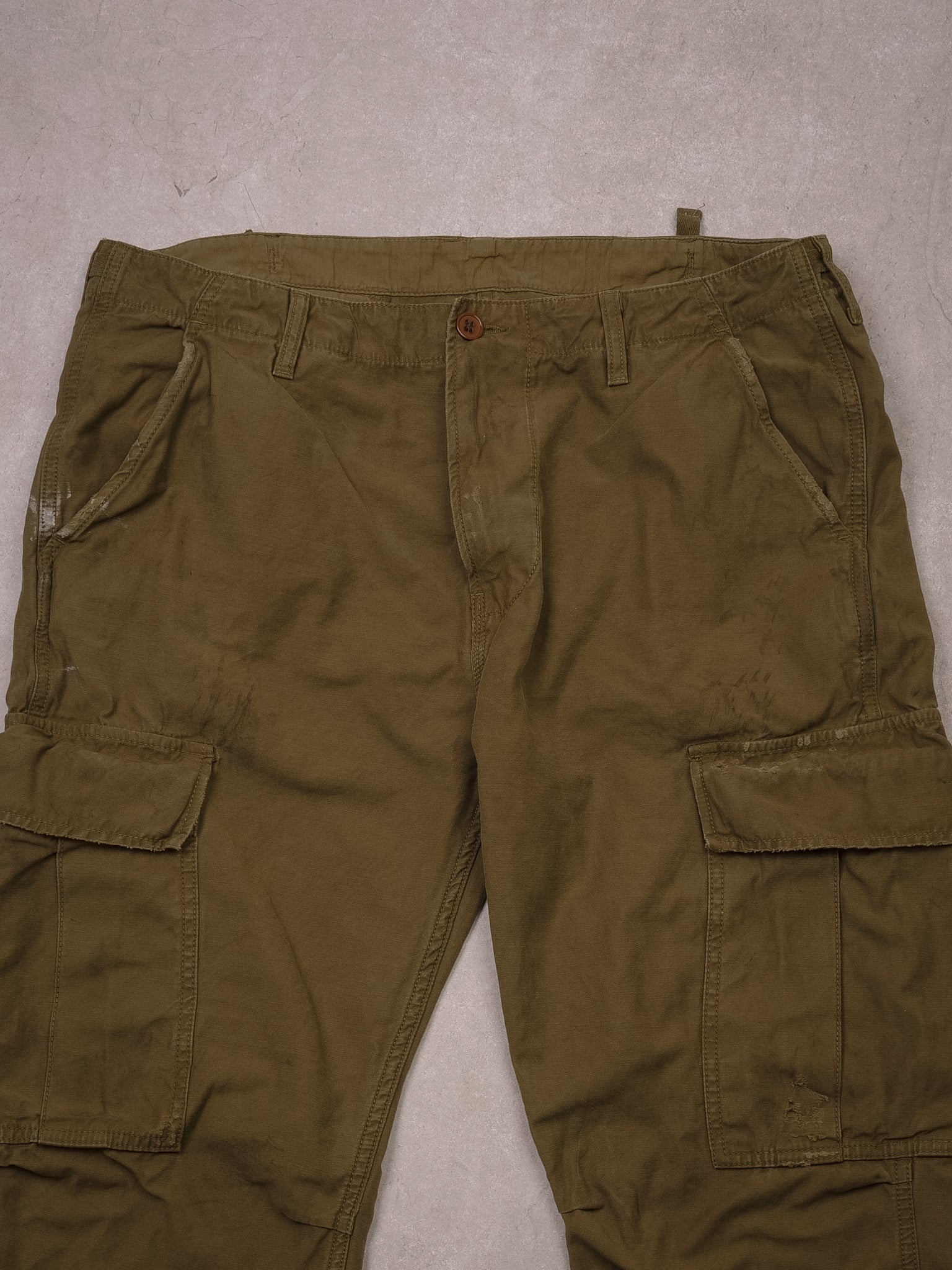 Vintage Washed Olive Green Levi's Cargo Pants (38x30)