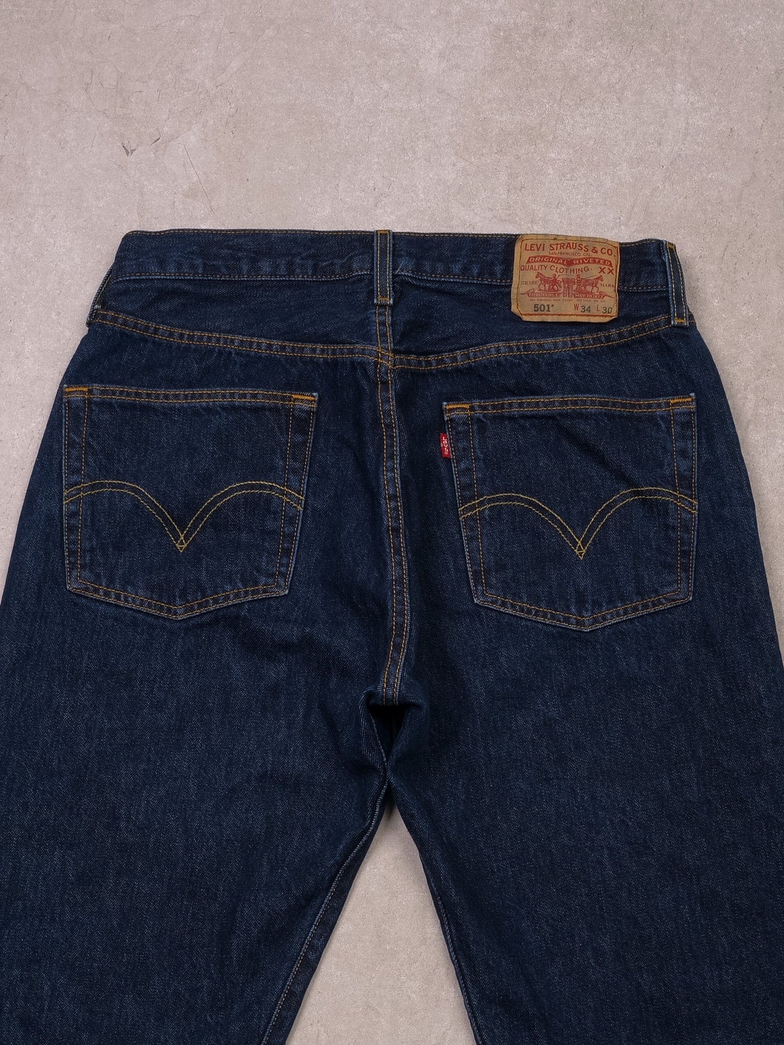 Vintage 90s Dark Blue 501 Levi's Denim Jeans (30x30)