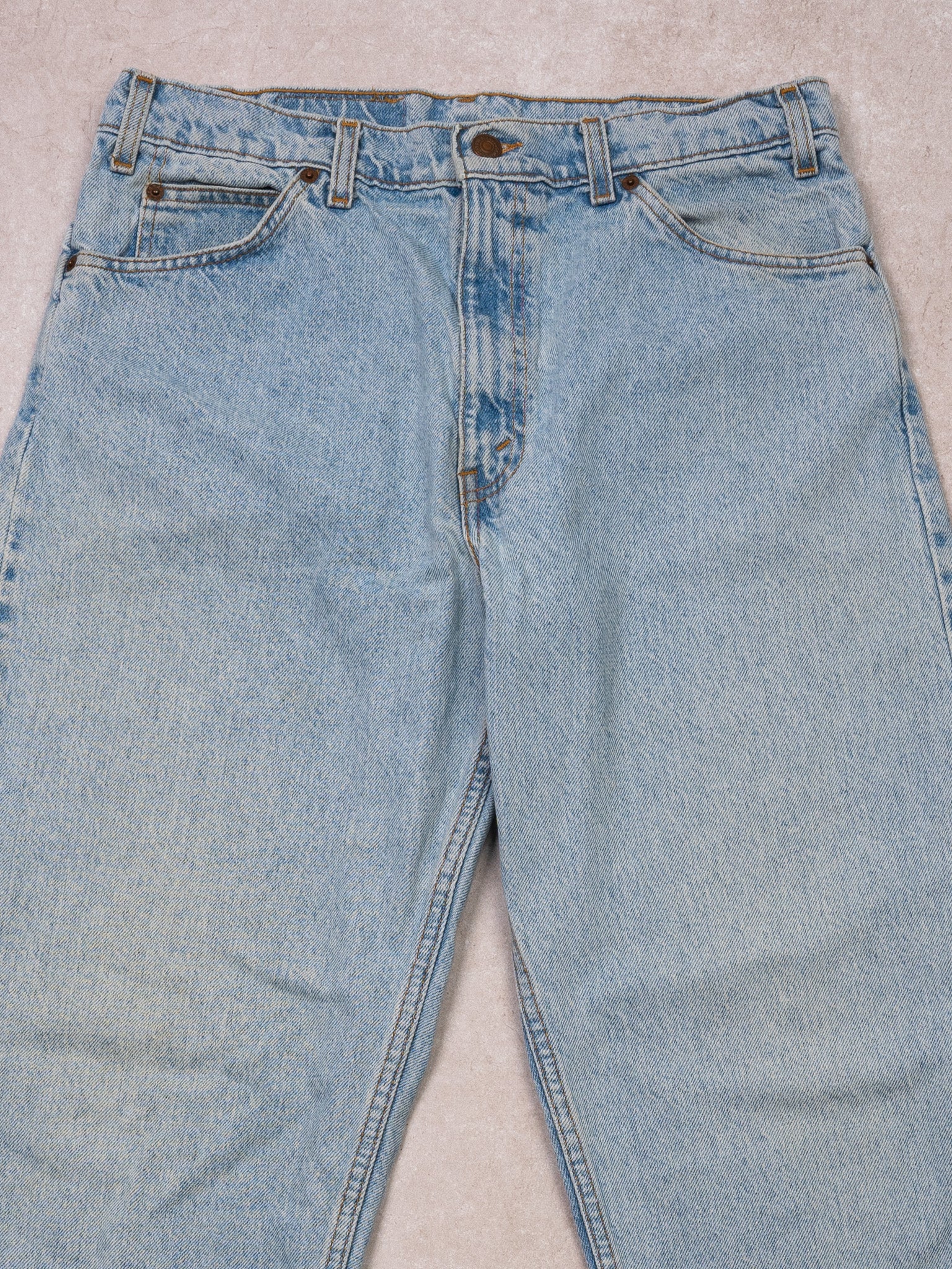 Vintage 1970s Light Blue Levi 550 Relax Fit Jeans (30 x 32)