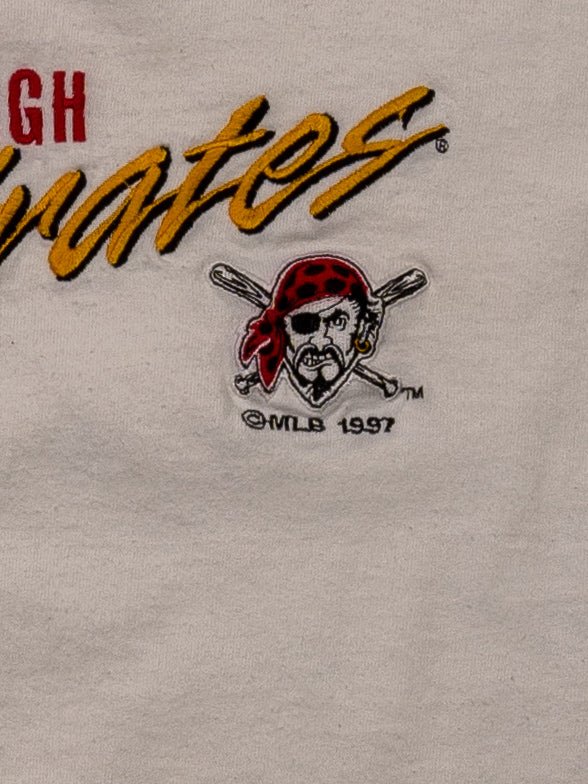 Vintage '97 White Pittsburgh Pirates Embroided Tee (L)