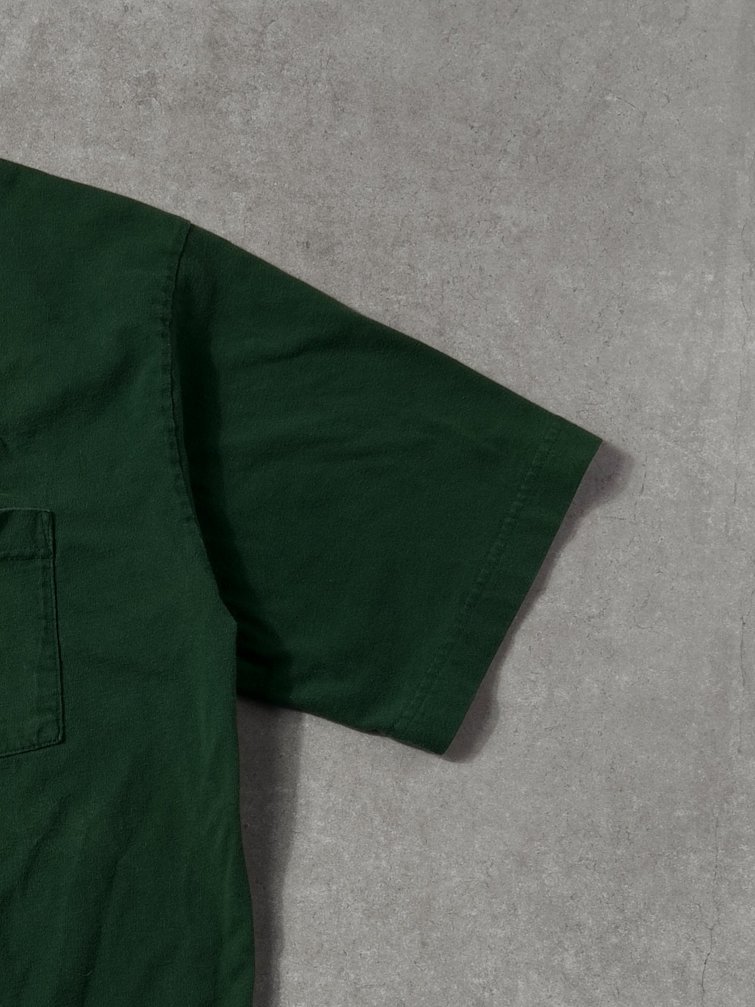 Vintage 90s Pine Green Bugs & Tazz Emboridery Pocket Tee (M)
