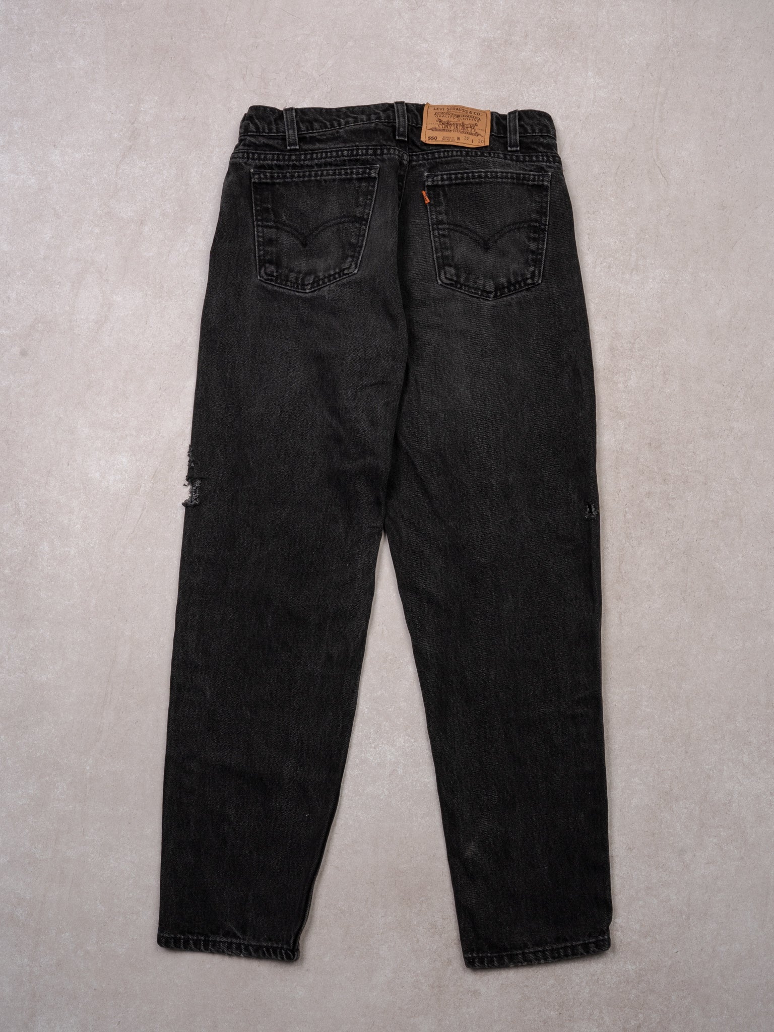 Vintage 80s Black Levi 550 Relax fit Denim Jean (30x28)