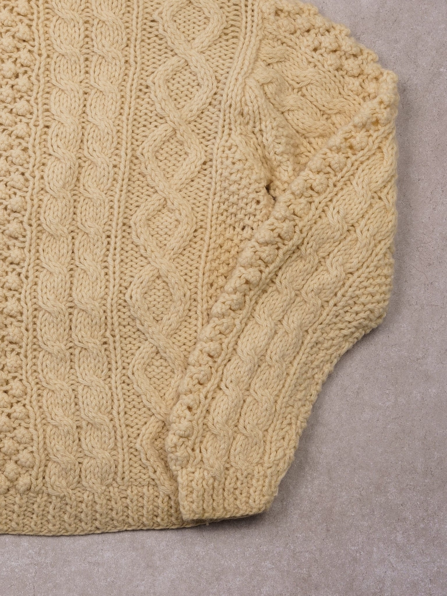 Vintage 90s Beige Freimans Virgin Wool Patterned Turtleneck (S/M)