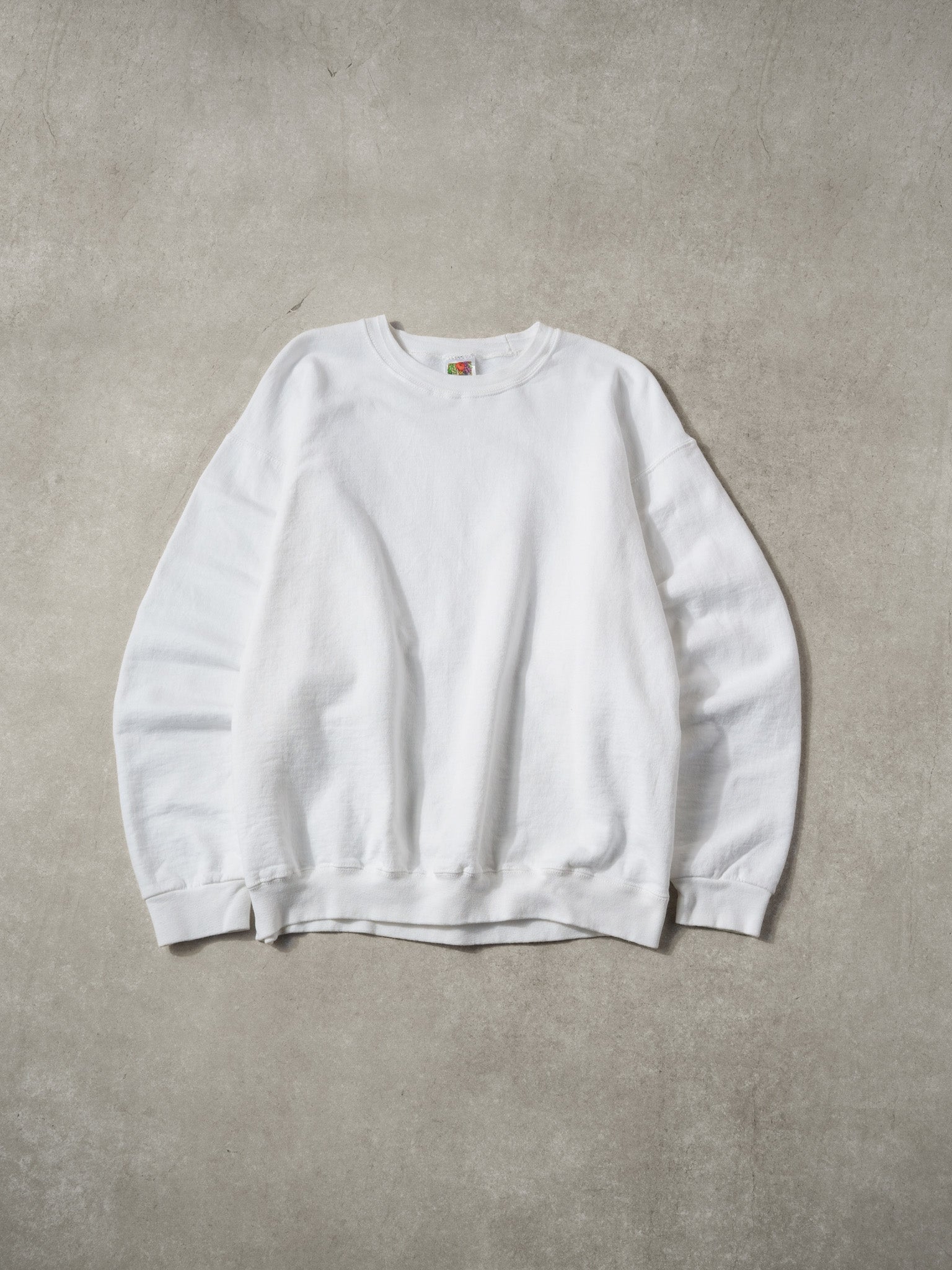Vintage 90s White Fruit Of The Loom Blank Crewneck (M)