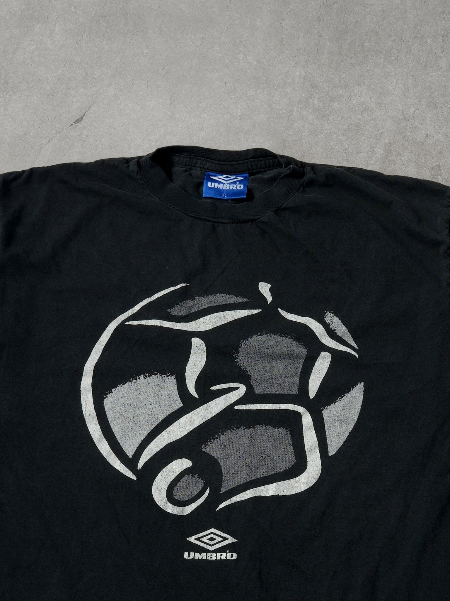 Vintage 96' Washed Black UEFA Euro 96 Soccer Umbro Graphic Tee (L)