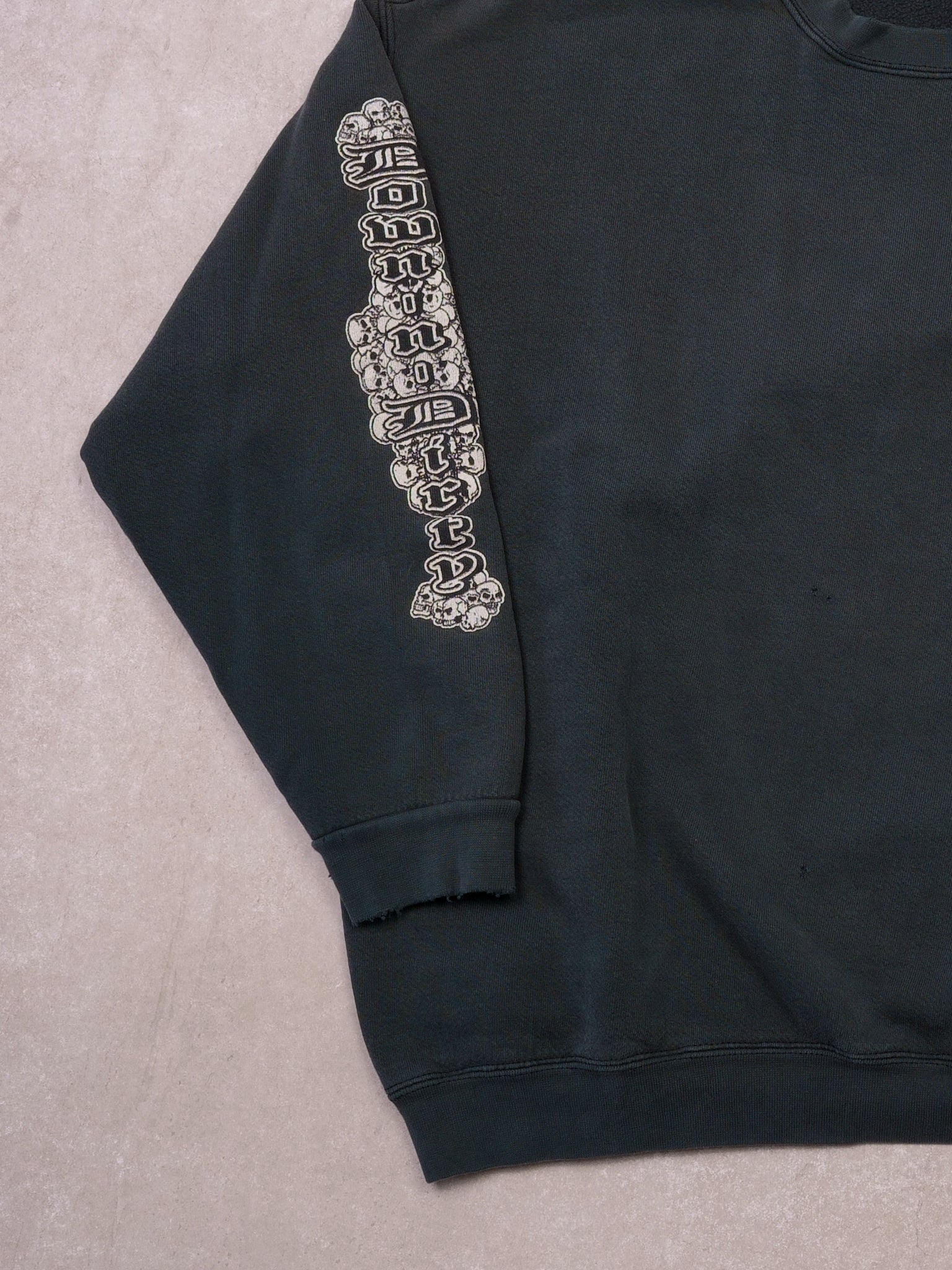 Vintage 02' Washed Black Down N Dirty Harlen Quest Graphic Crewneck (L)