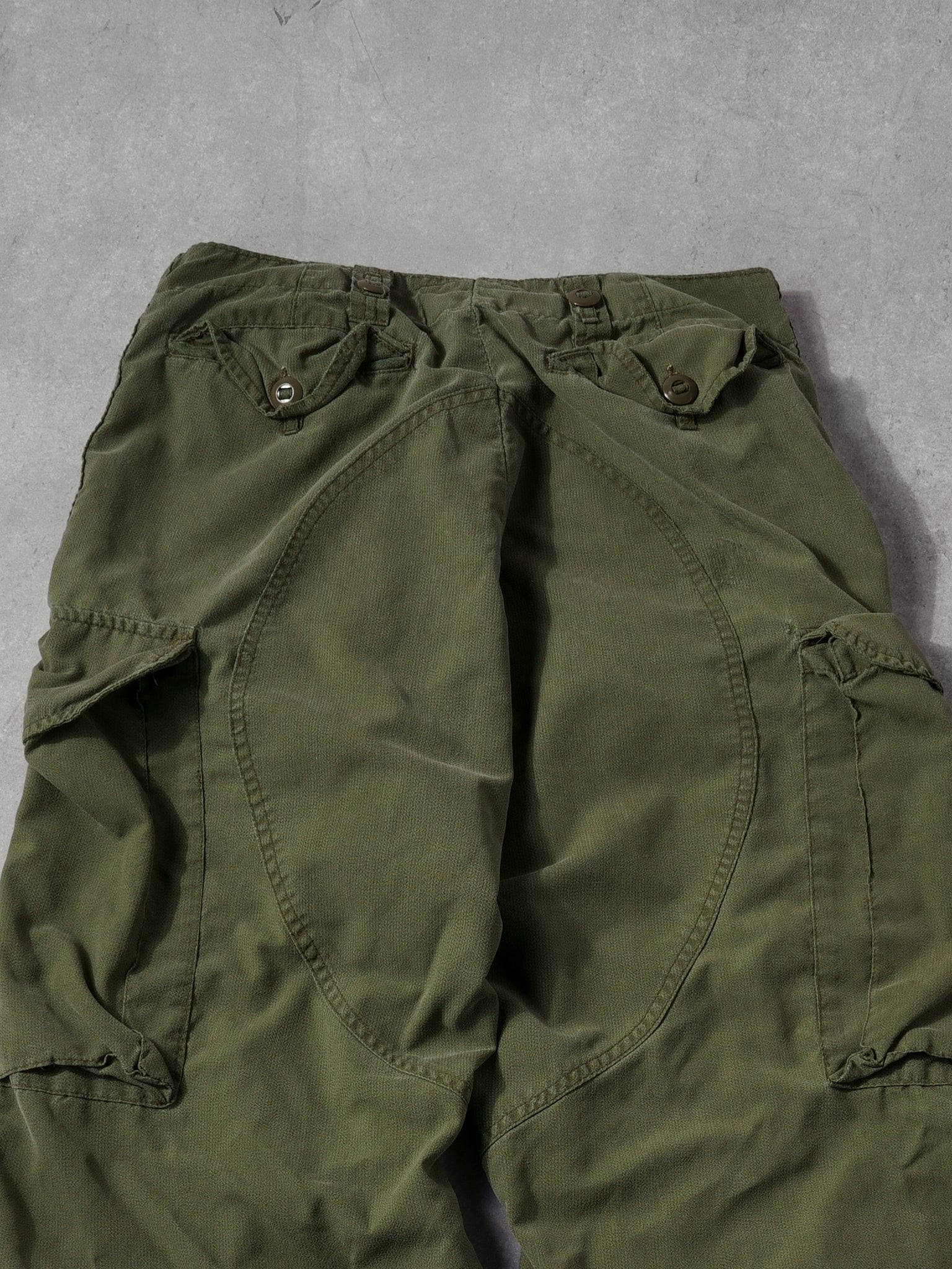 Vintage 80s Army Green Parachute Pants (32x29)