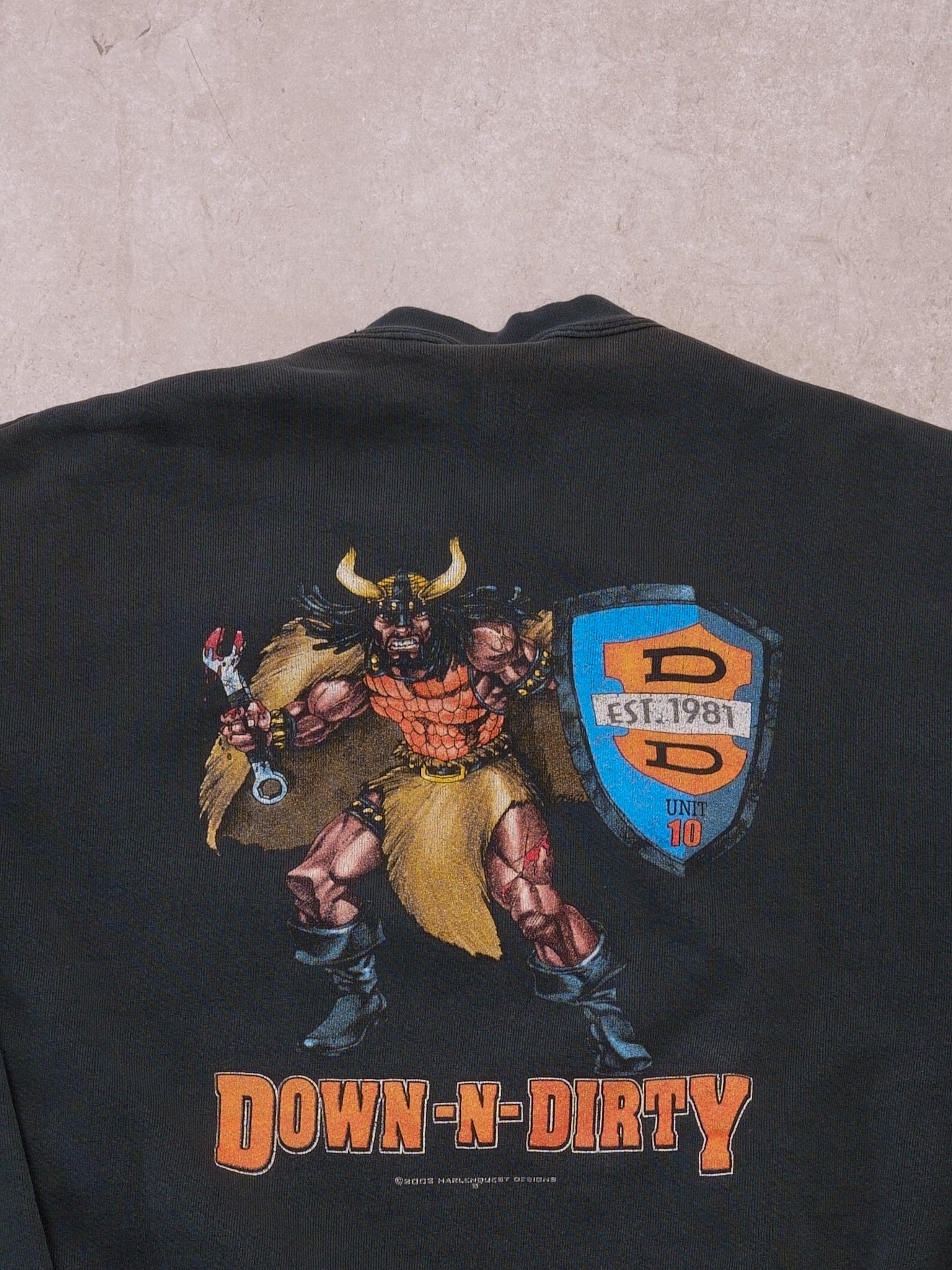 Vintage 02' Washed Black Down N Dirty Harlen Quest Graphic Crewneck (L)
