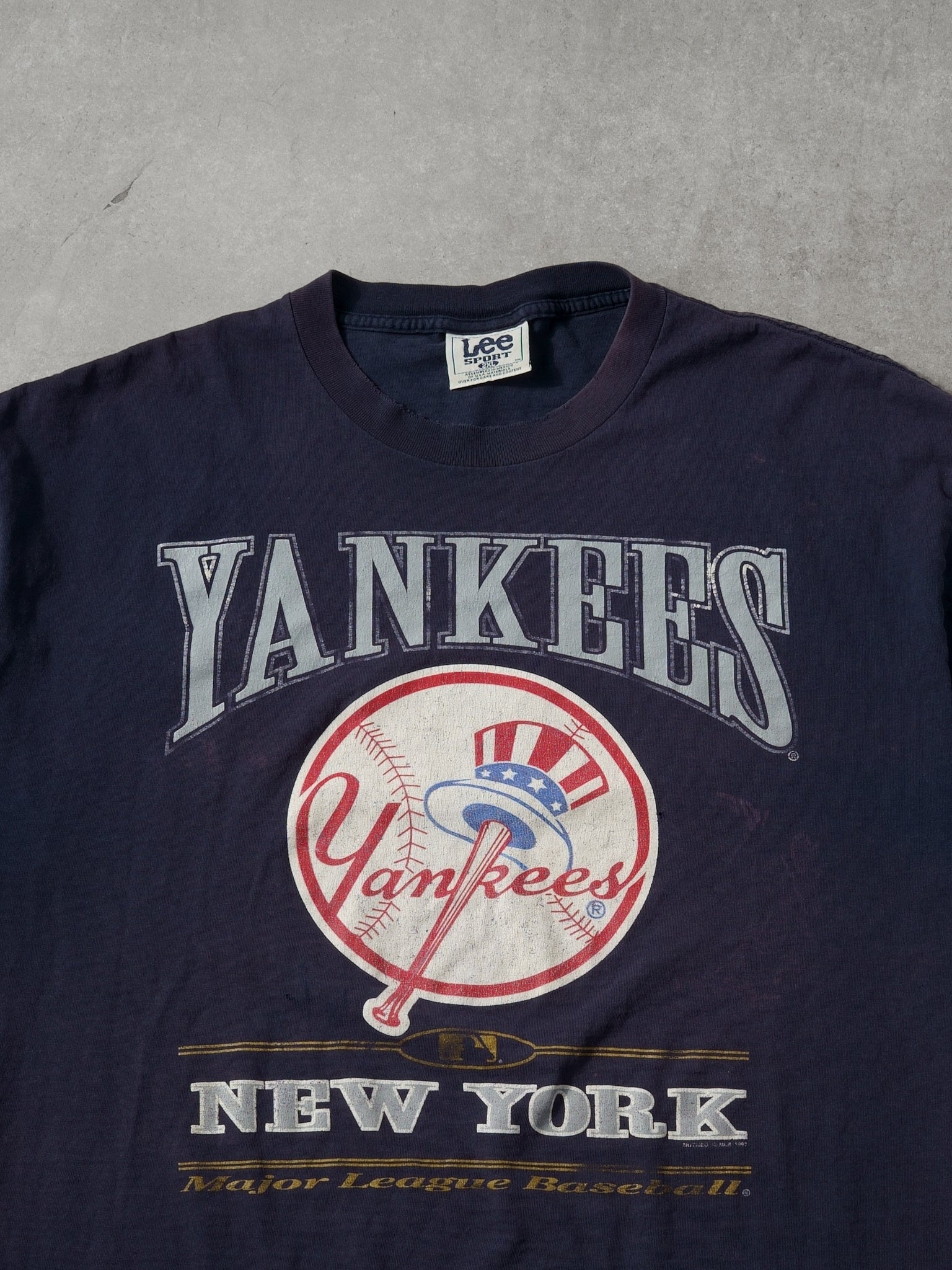 Vintage 97' Washed Navy Blue New York Yankees MLB Tee (L)