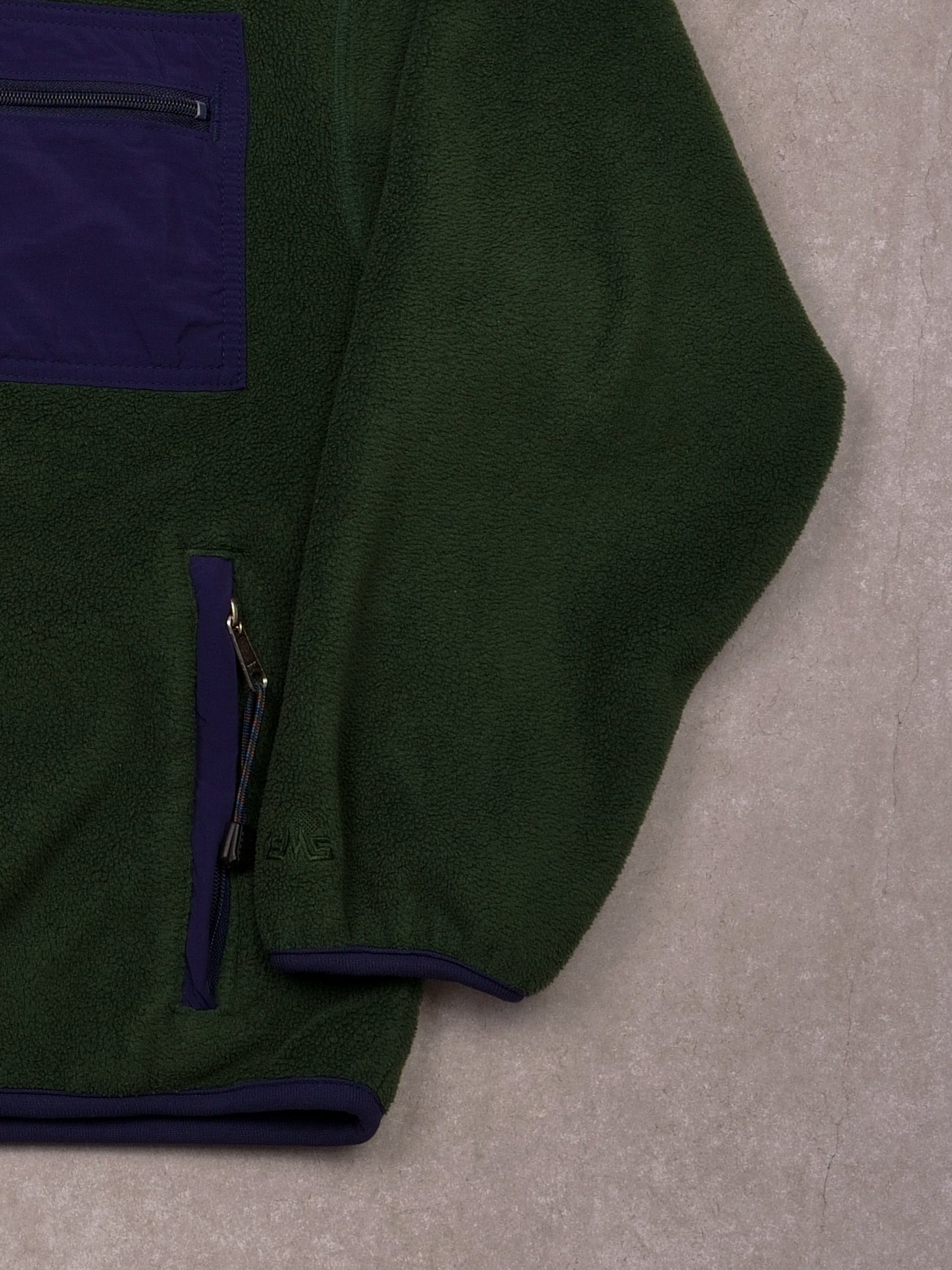 Vintage 90s Green and Navy Polartec Fleece Collared Zip Up (L)