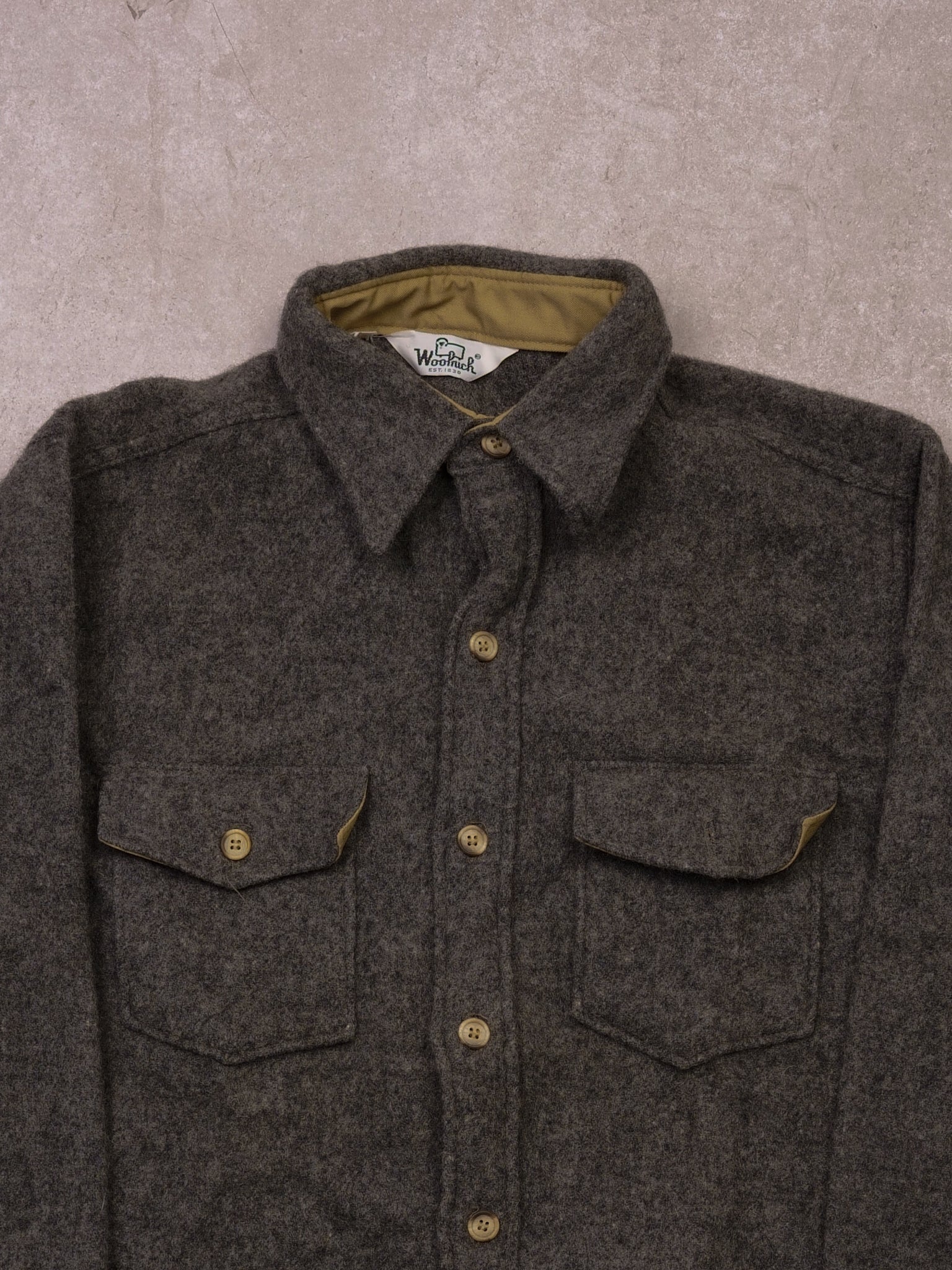 Vintage 90s Grey Woolrich Wool Collared Button Up (M/L)