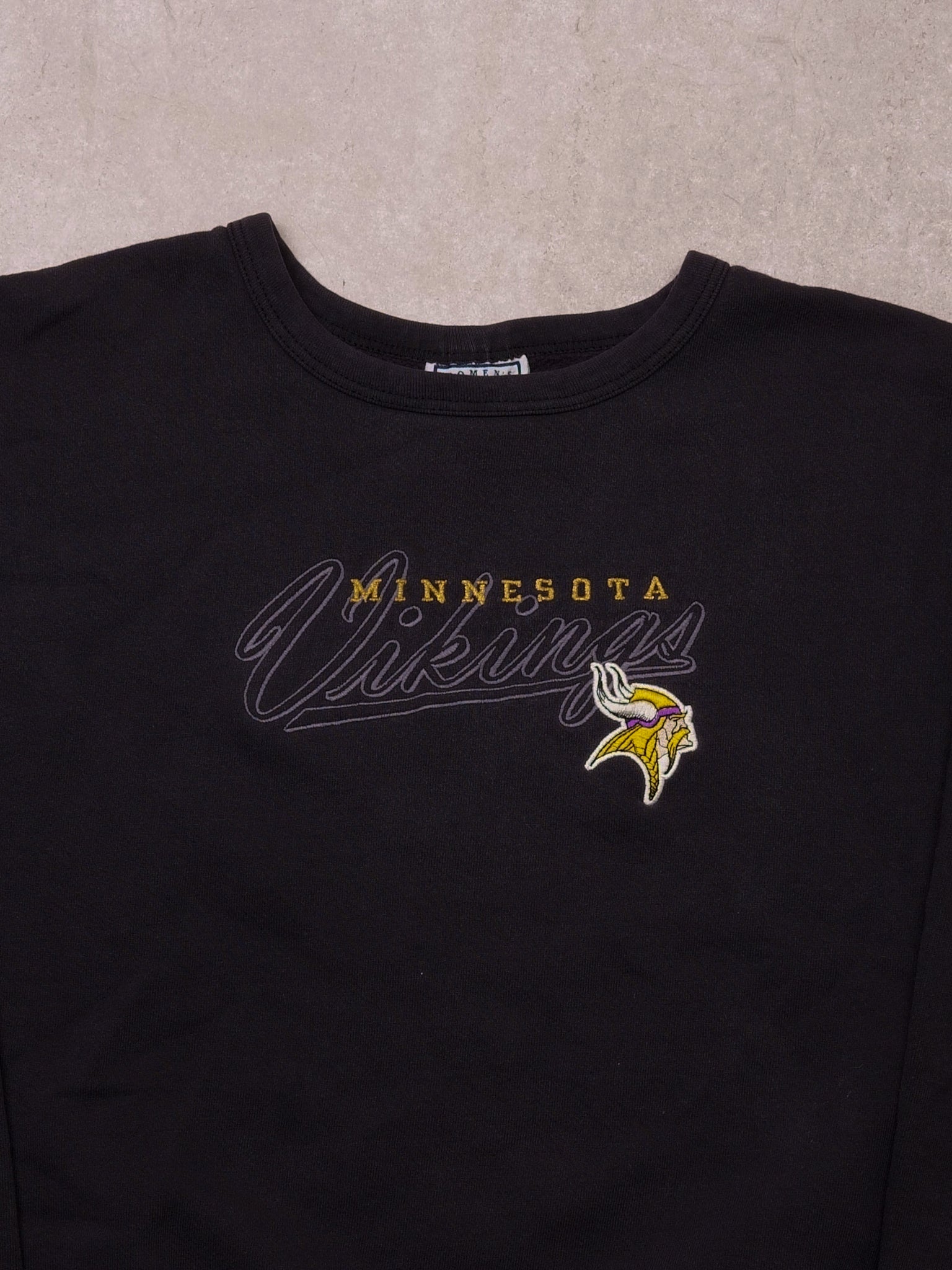 Vintage 90s Sunfaded Black Minnesota Vikings Lee Sports Crewneck (M)