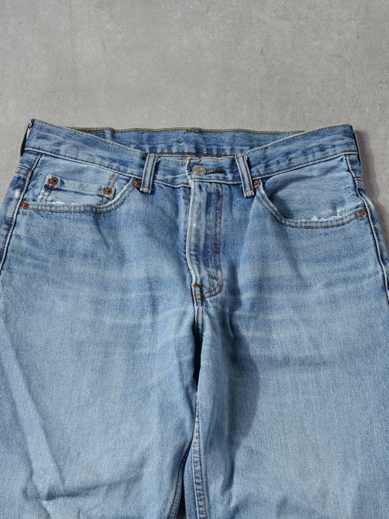 Vintage 90s Light Washed Levi's 550 Denim Jeans (32x29)