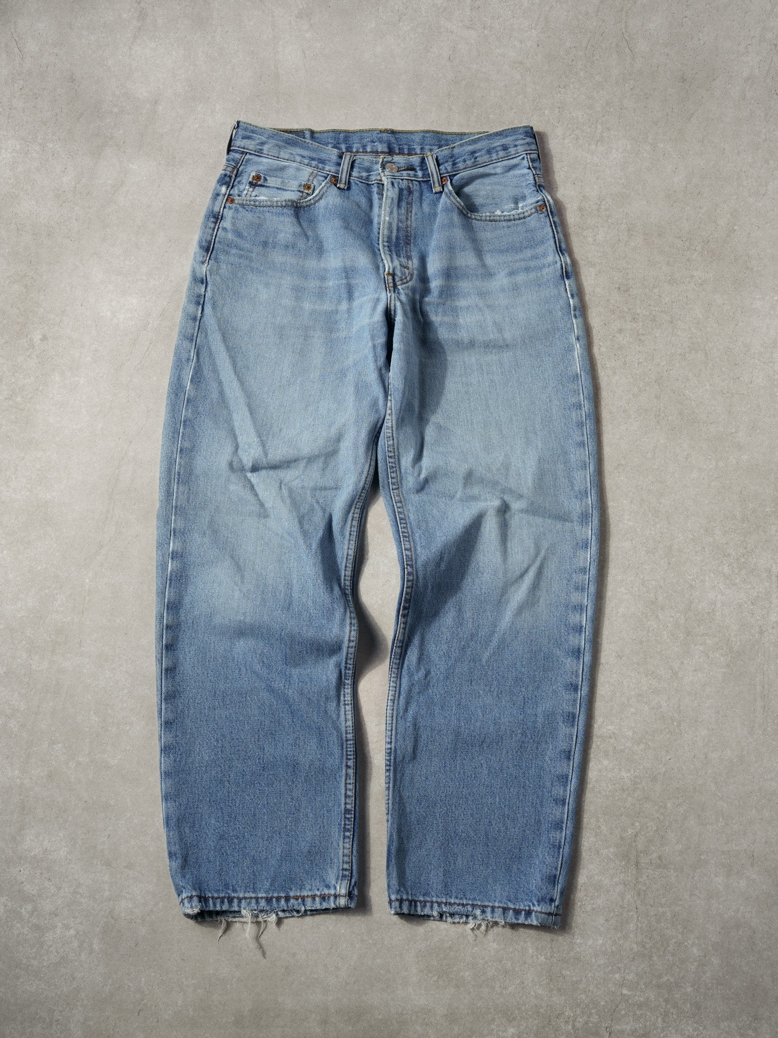 Vintage 90s Light Washed Levi's 550 Denim Jeans (32x29)