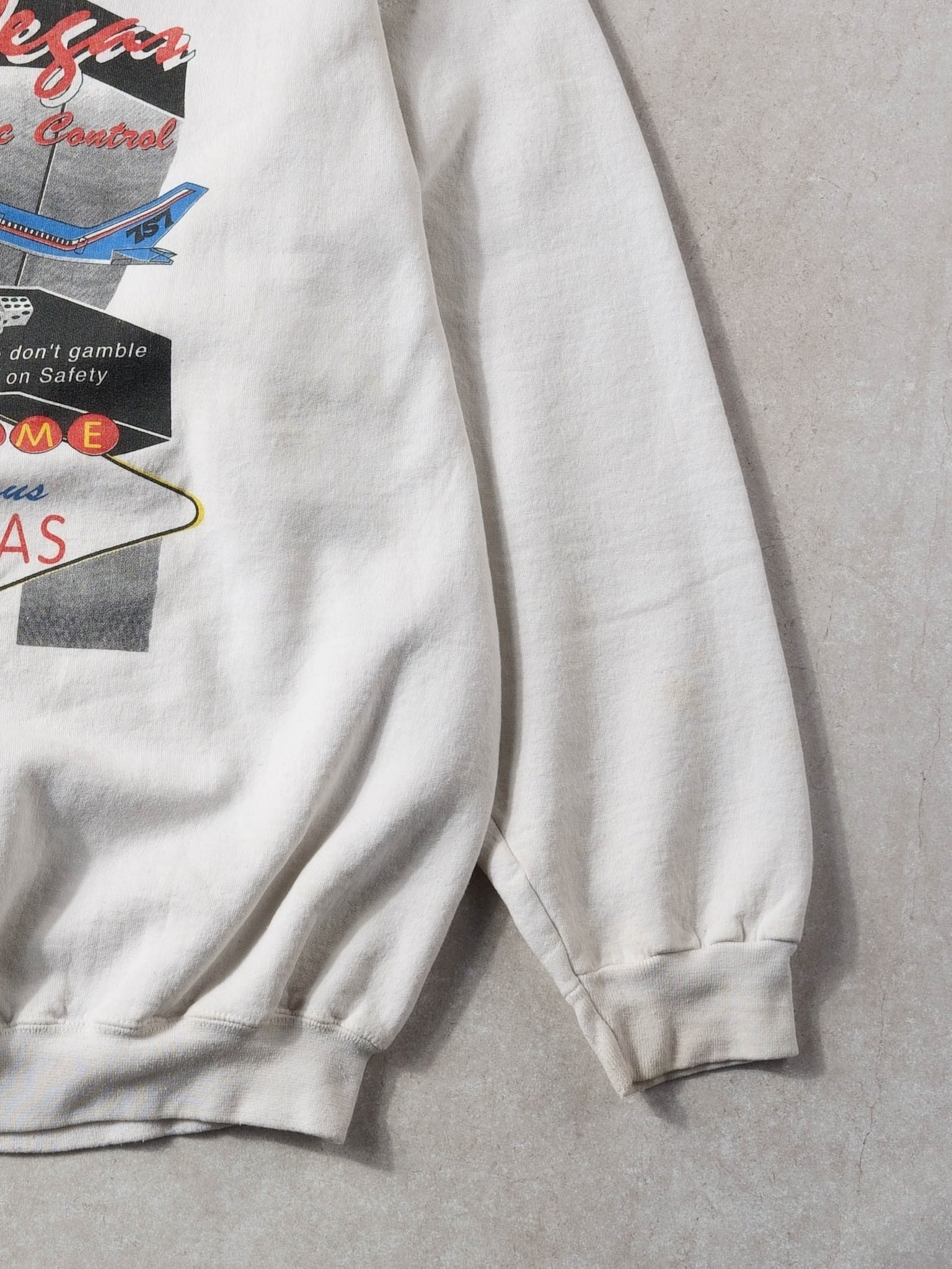 Vintage 90s White Las Vegas Air Traffic Control Hanes Crewneck (L/XL)