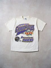 Vintage 01' White Superbowl Champions Baltmore Ravens Graphic Tee (M)