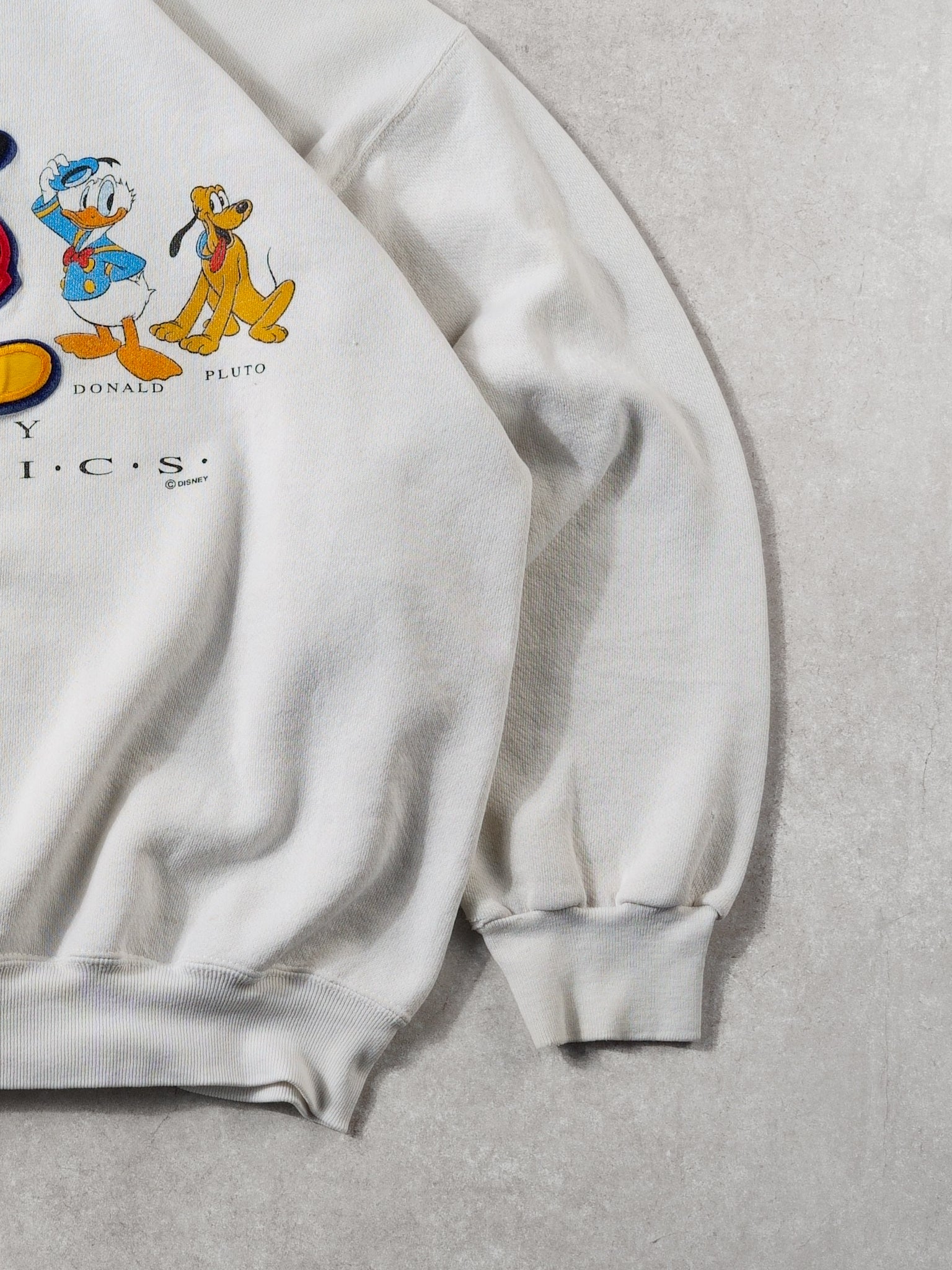 Vintage 90s White Mickey Mouse House  Classics Embroidery Crewneck (L)