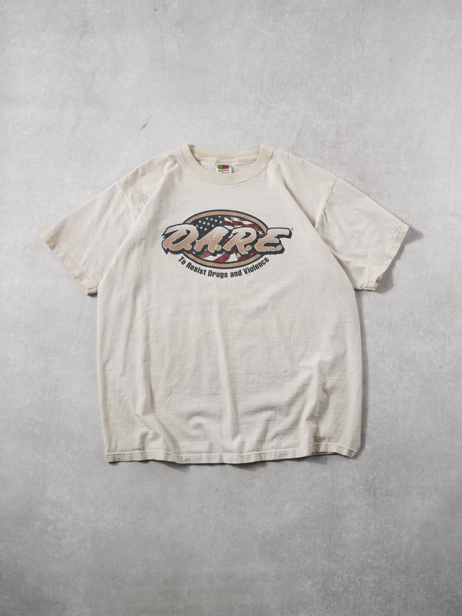 Vintage 90 Beige "DARE" America Graphic Tee (L)