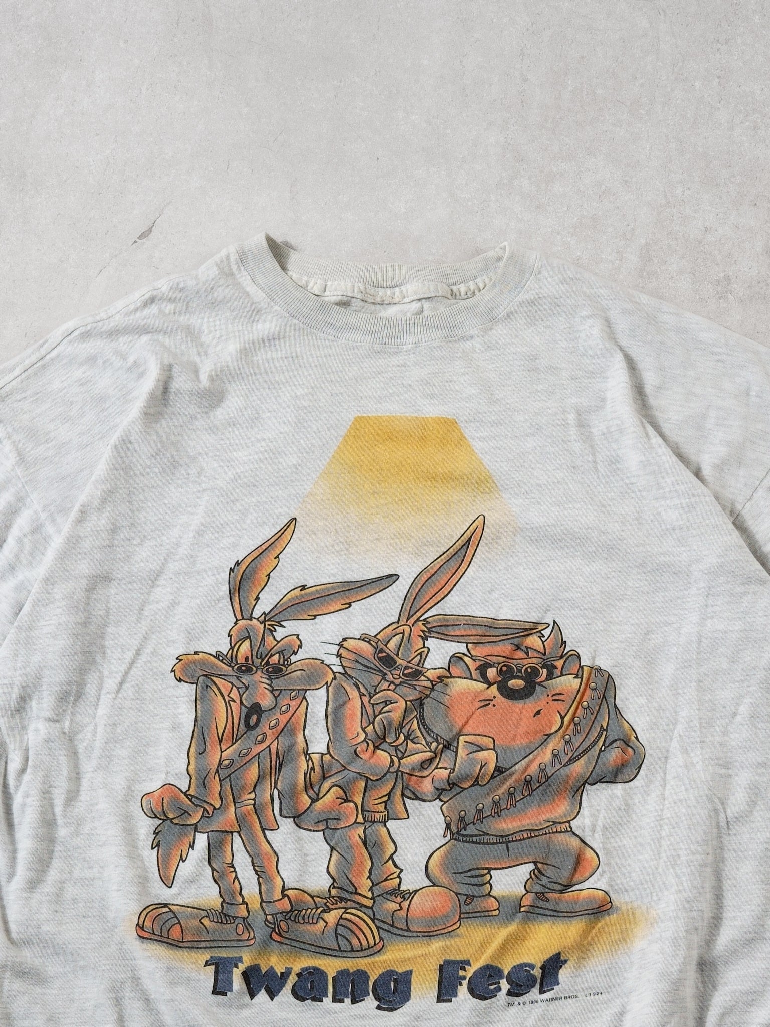 Vintage 96' Grey Twang Fest Looney Tunes Graphic Tee (M)