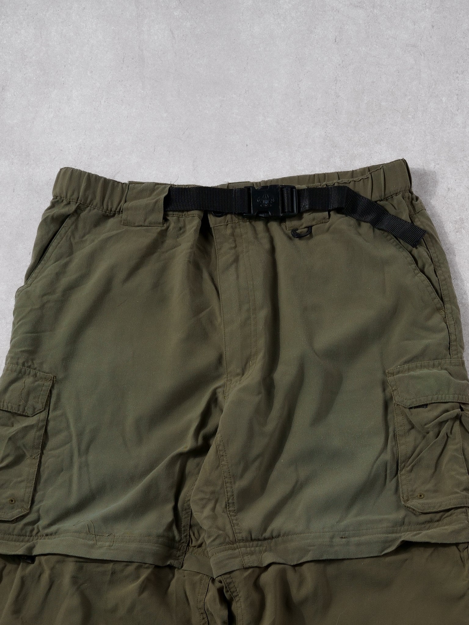 Vintage Y2K Faded Moss Green Boy Scouts USA 2 in 1 Windbreaker Cargo Pants (32x30)