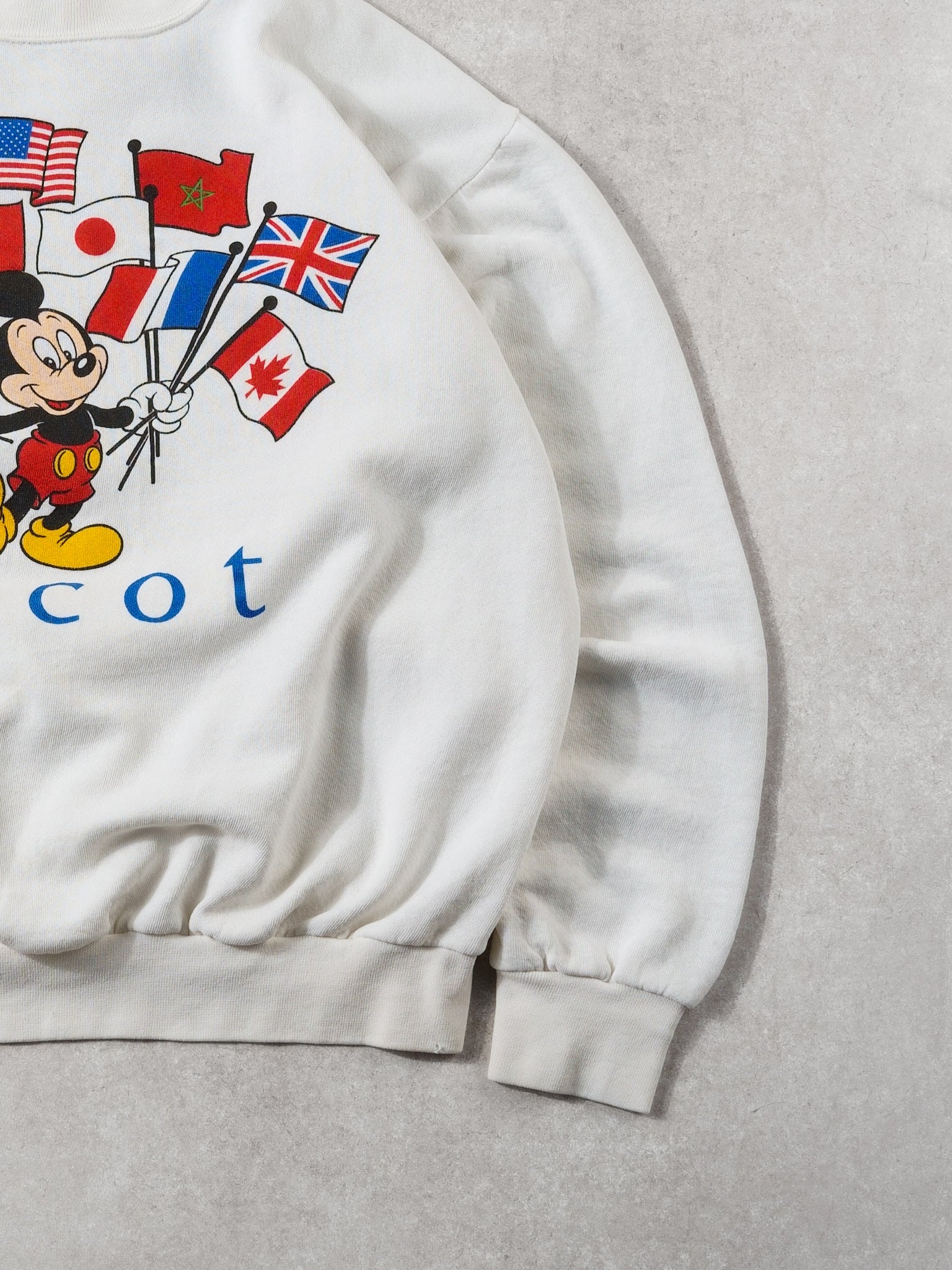 Vintage 90s White Disneyland Epcot Graphic Crewneck (M/L)