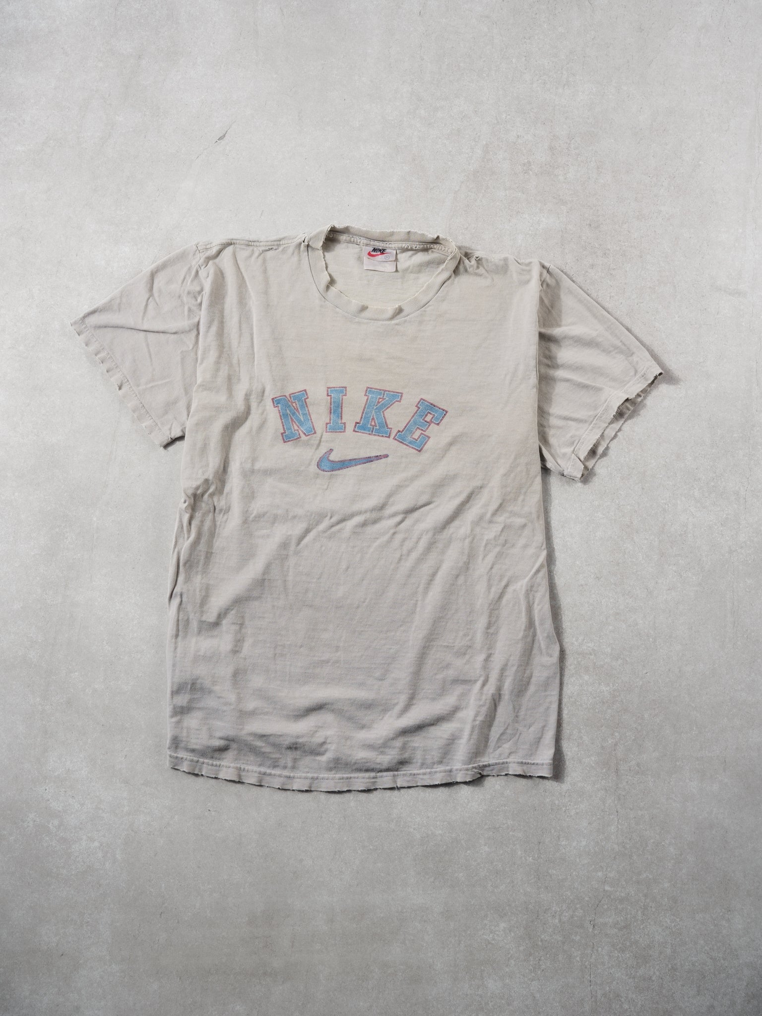 Vintage Rugged 90s Washed White + Blue Nike Spell Out Tee (M)