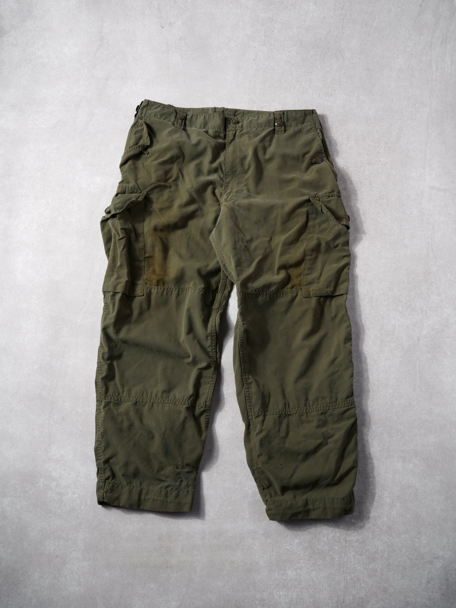 Vintage 90s Green Army Parachute Cargo Pants (35x39x29)