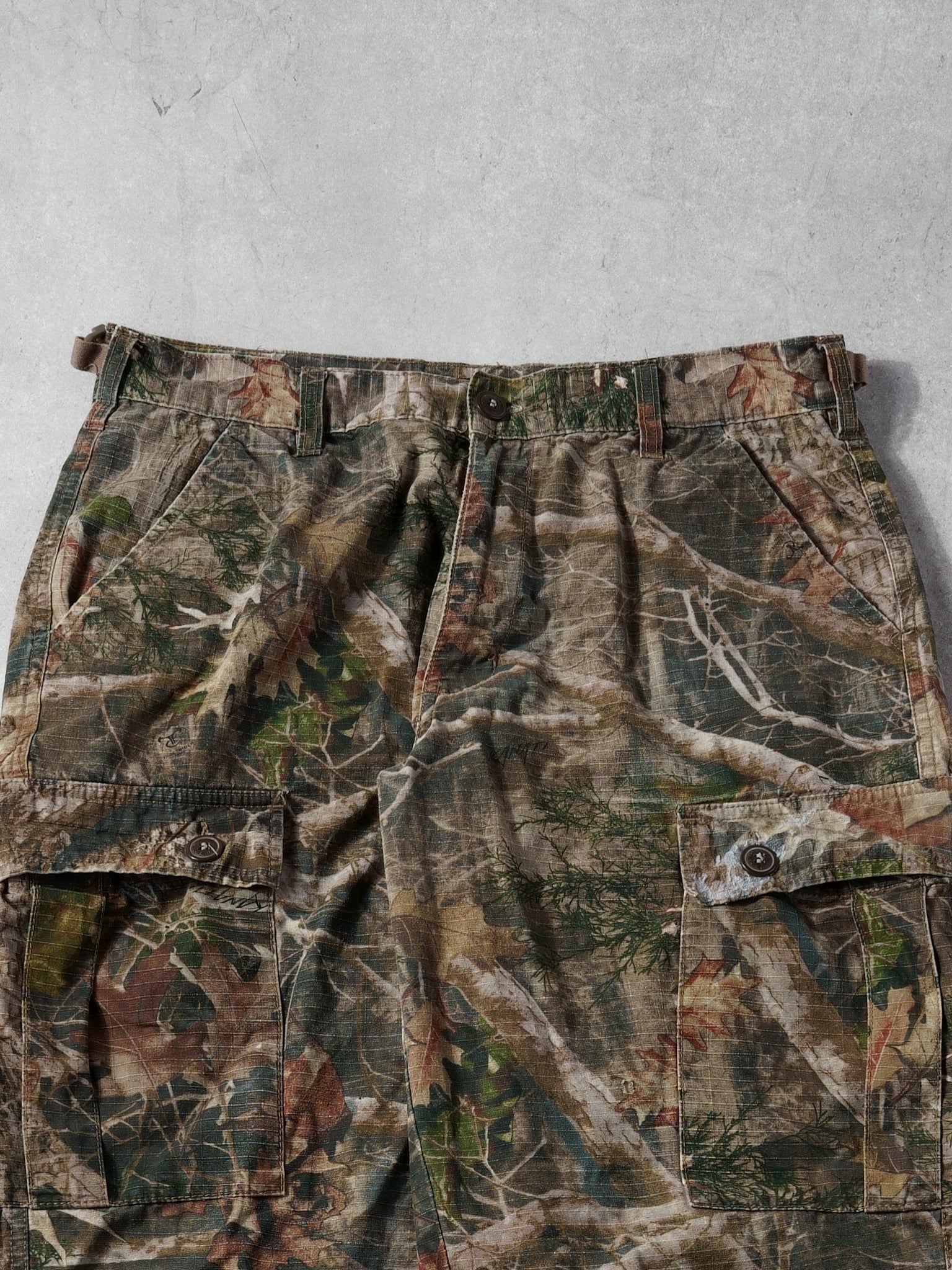 Vintage 90s Green Realtree Camo Cargo Pants (30x30)