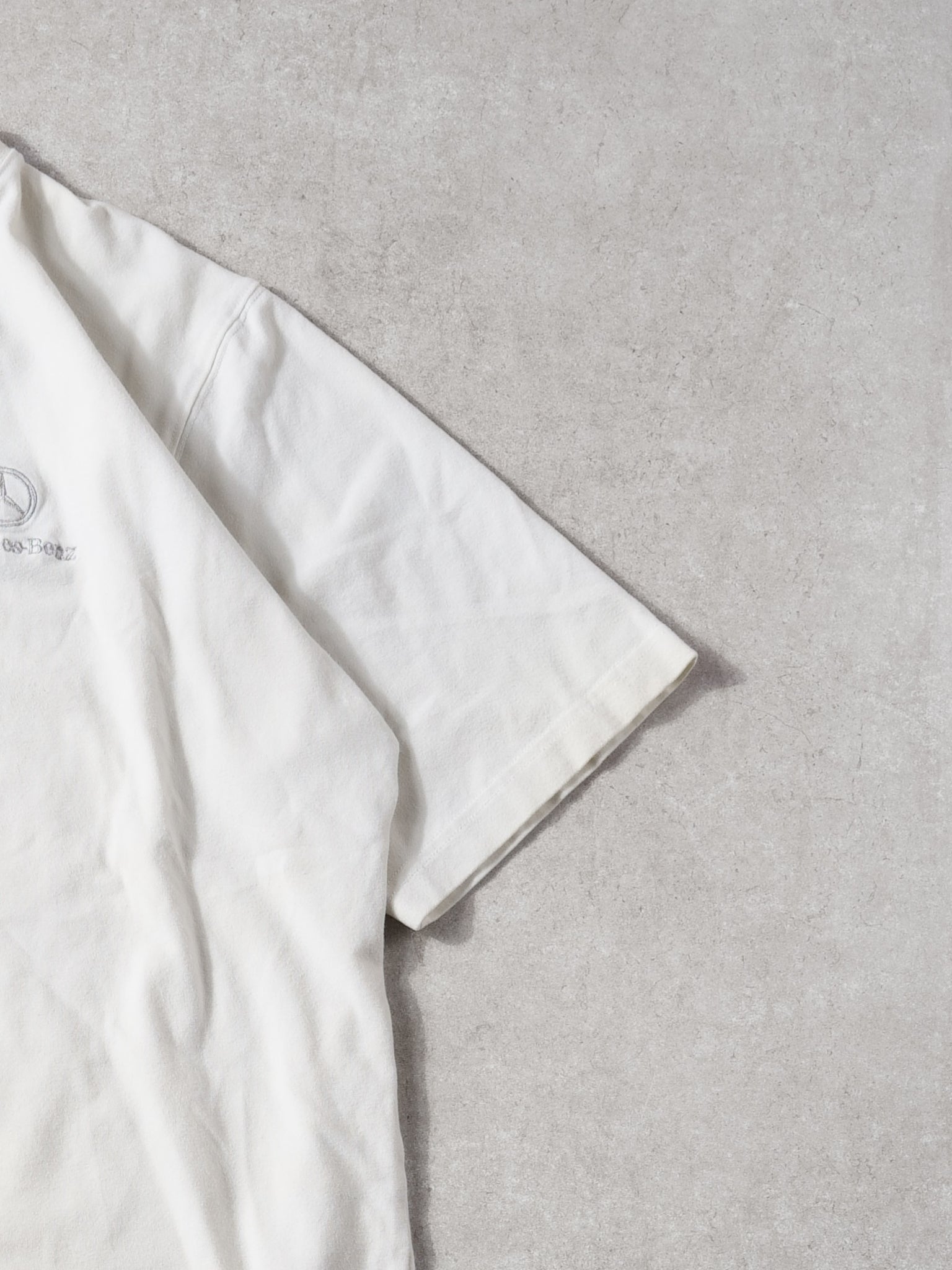 Vintage 90s White Mercedes Benz Embroidery Tee (M/L)
