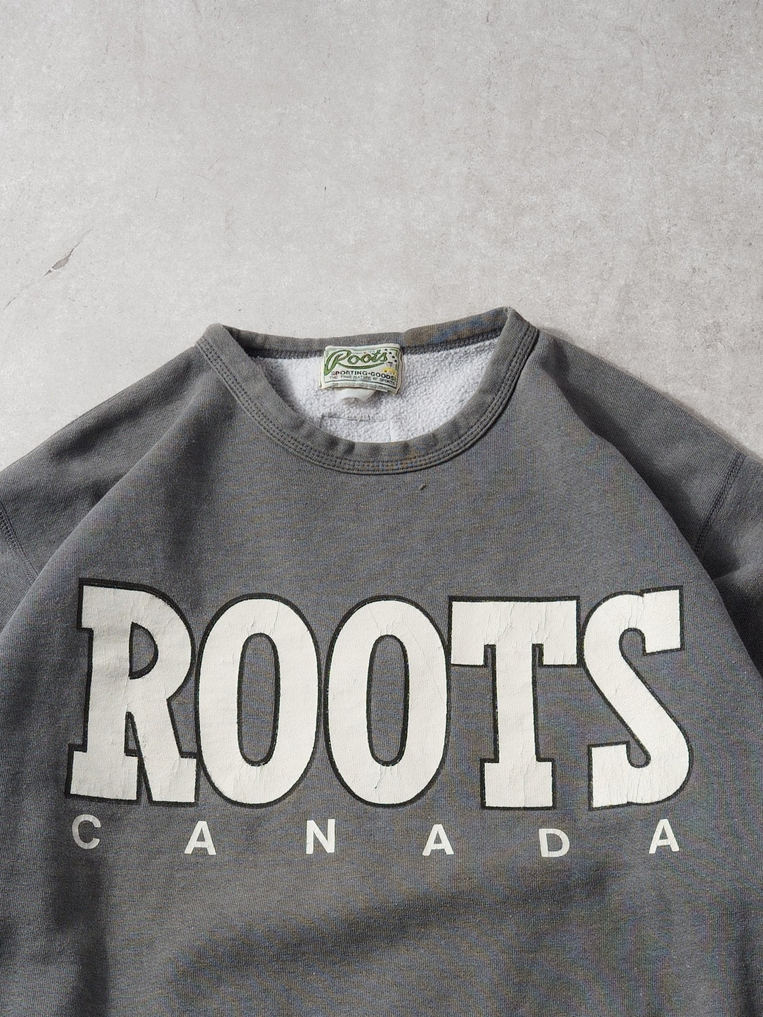 Vintage 90s Grey Roots Canada Crewneck (M/L)