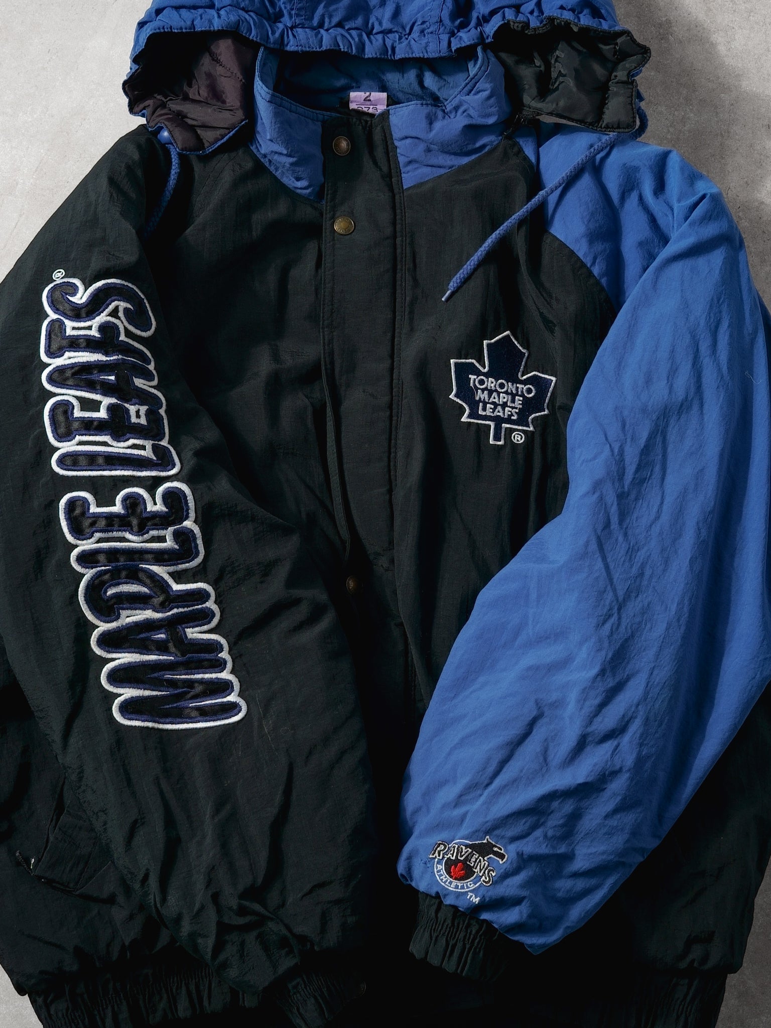 Vintage 90s Blue and Black Toronto Maple Leafs Hooded Jacket (XL)