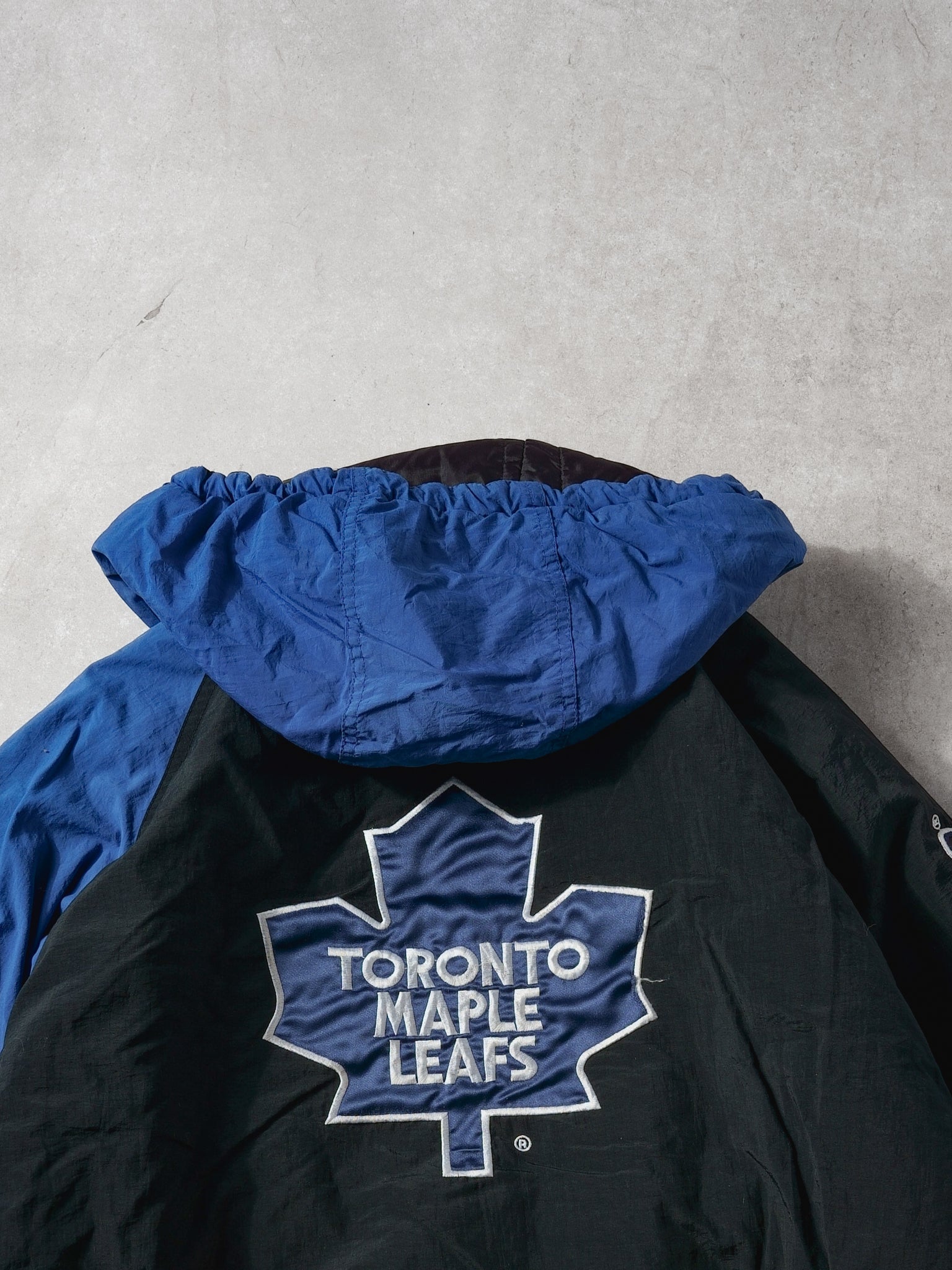 Vintage 90s Blue and Black Toronto Maple Leafs Hooded Jacket (XL)
