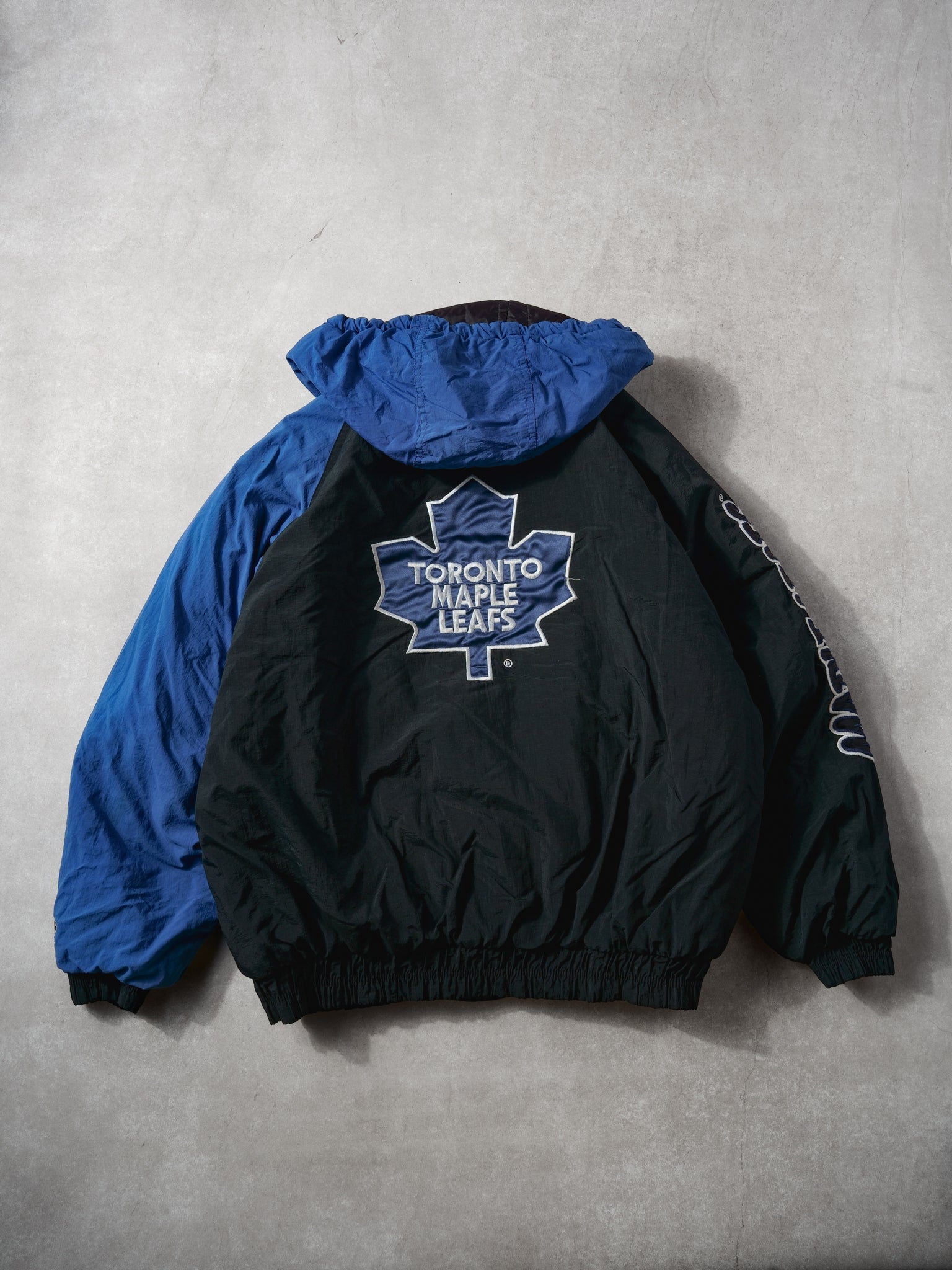 Vintage 90s Blue and Black Toronto Maple Leafs Hooded Jacket (XL)