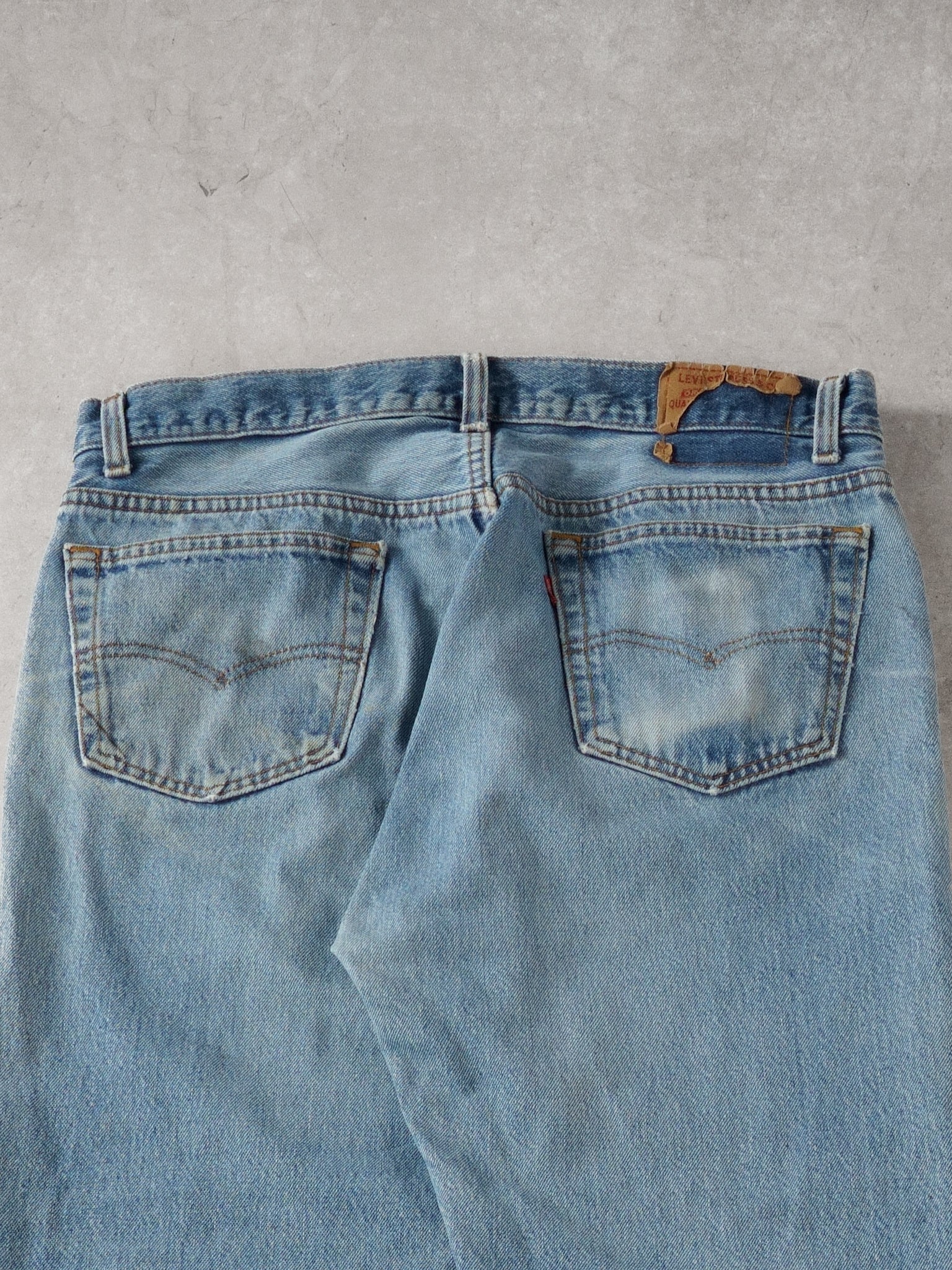 Vintage 90s Light Blue Levi's Denim Jeans (34x30)