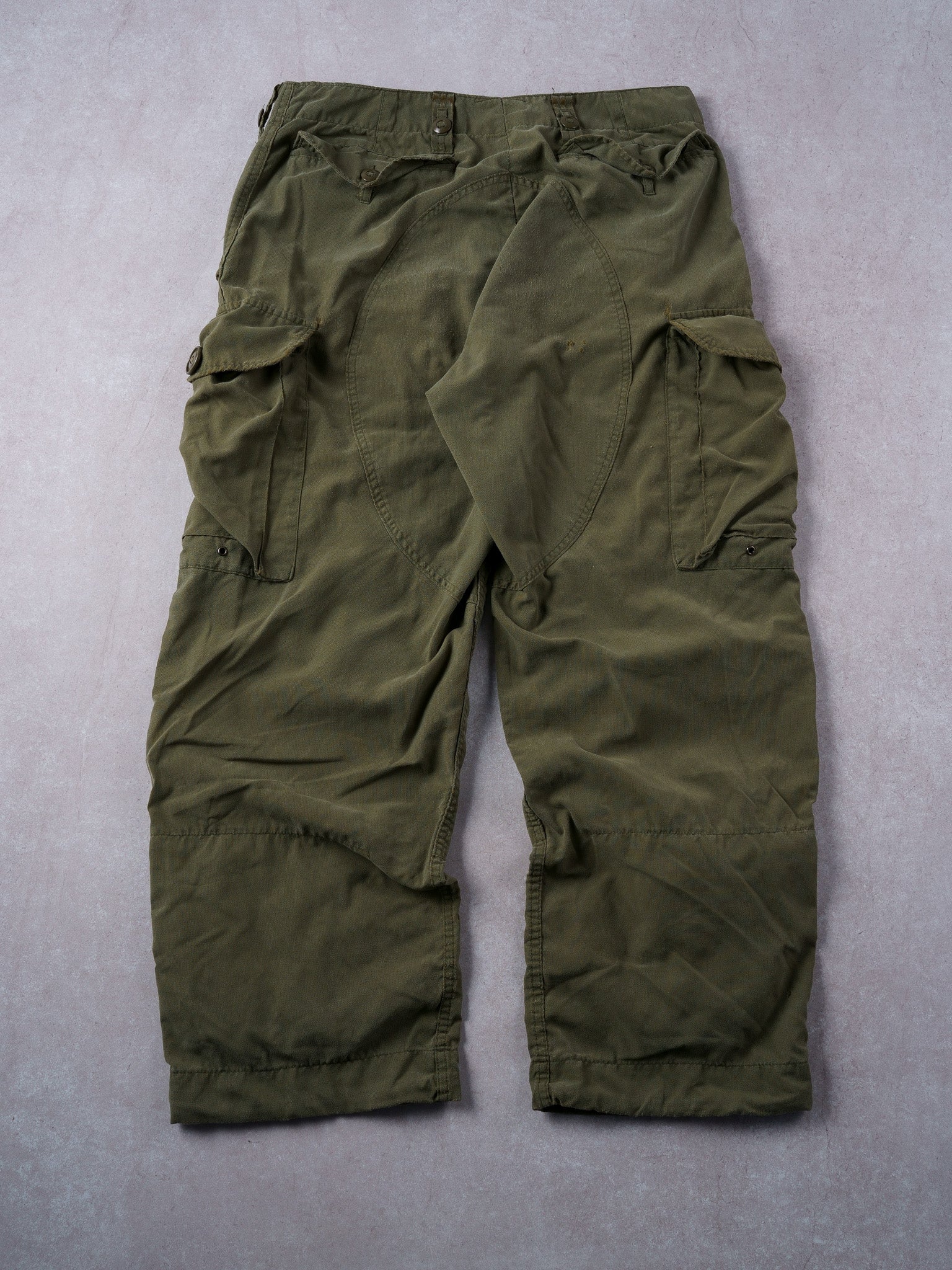 Vintage 90s Army Green Parachute Cargo Pants (32x28)