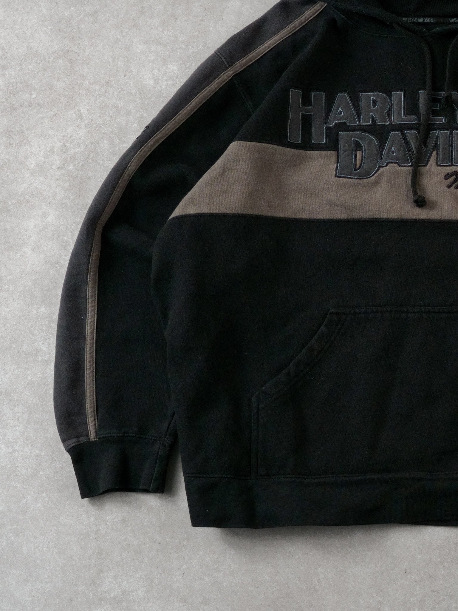 Vintage 90s Black and Grey Harley Davidson Hoodie (XXL)