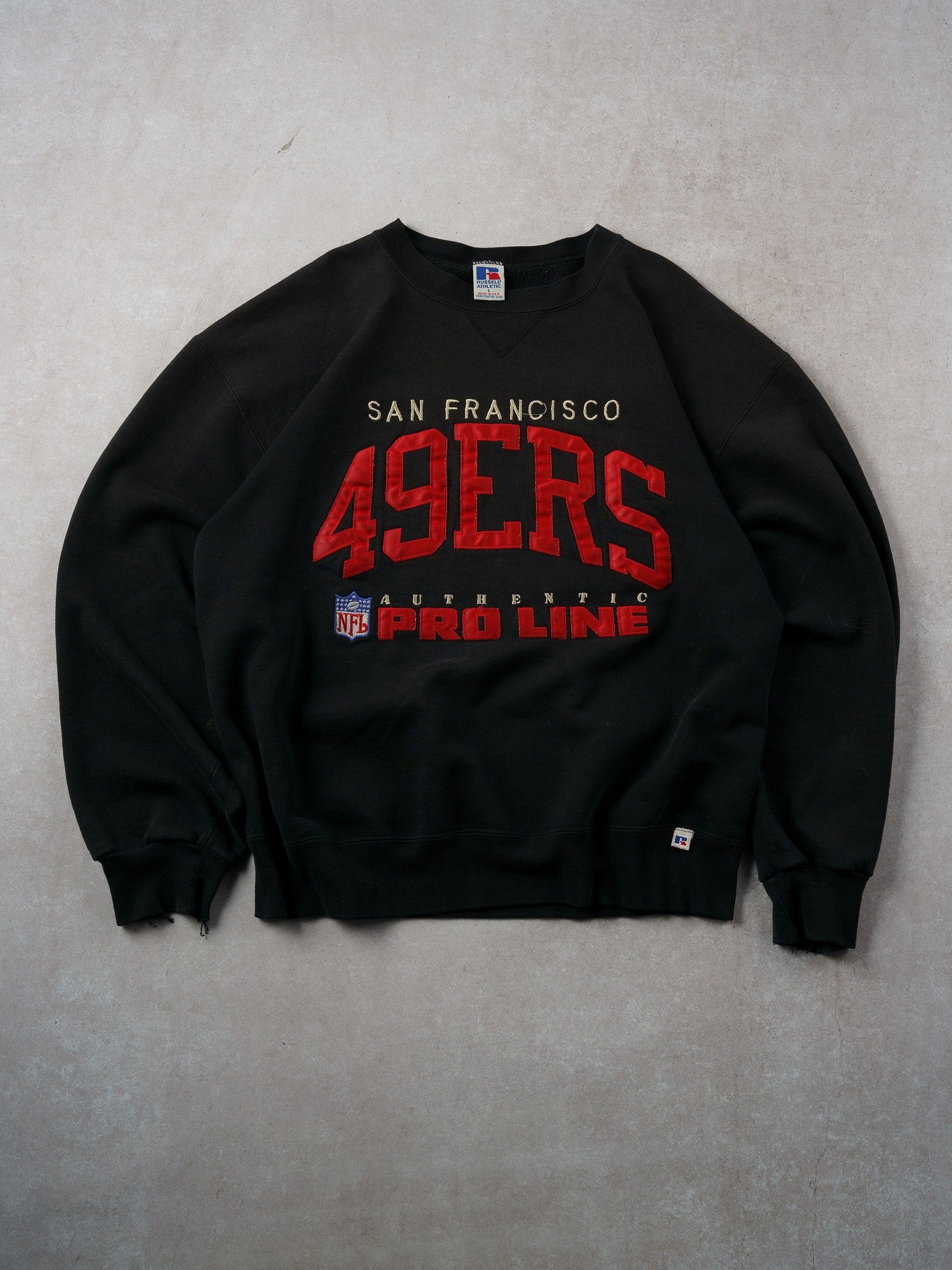 Vintage 90s Black and Red San Fransico 49ers X Russell Athletics Crewneck (M/L)