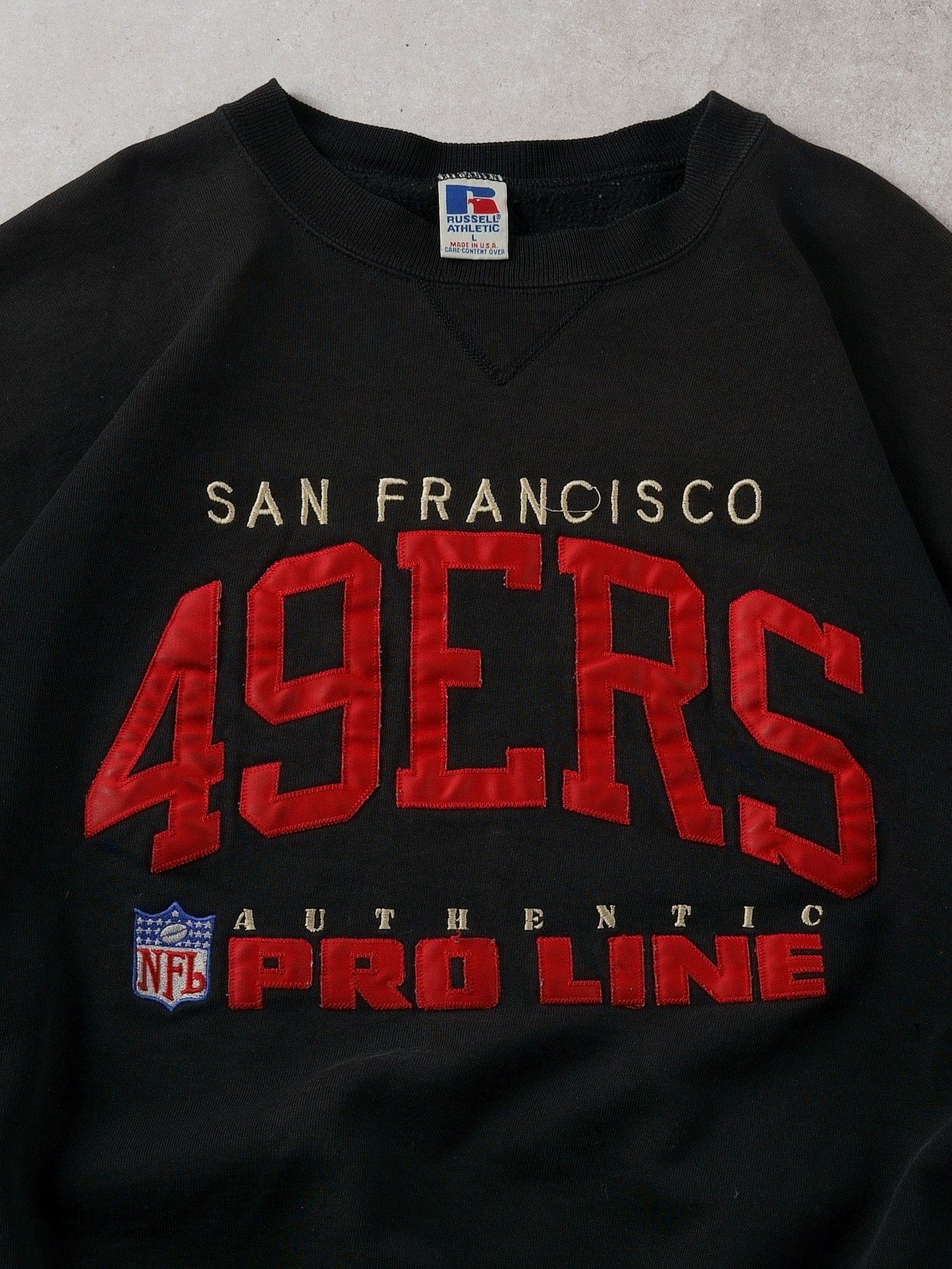 Vintage 90s Black and Red San Fransico 49ers X Russell Athletics Crewneck (M/L)