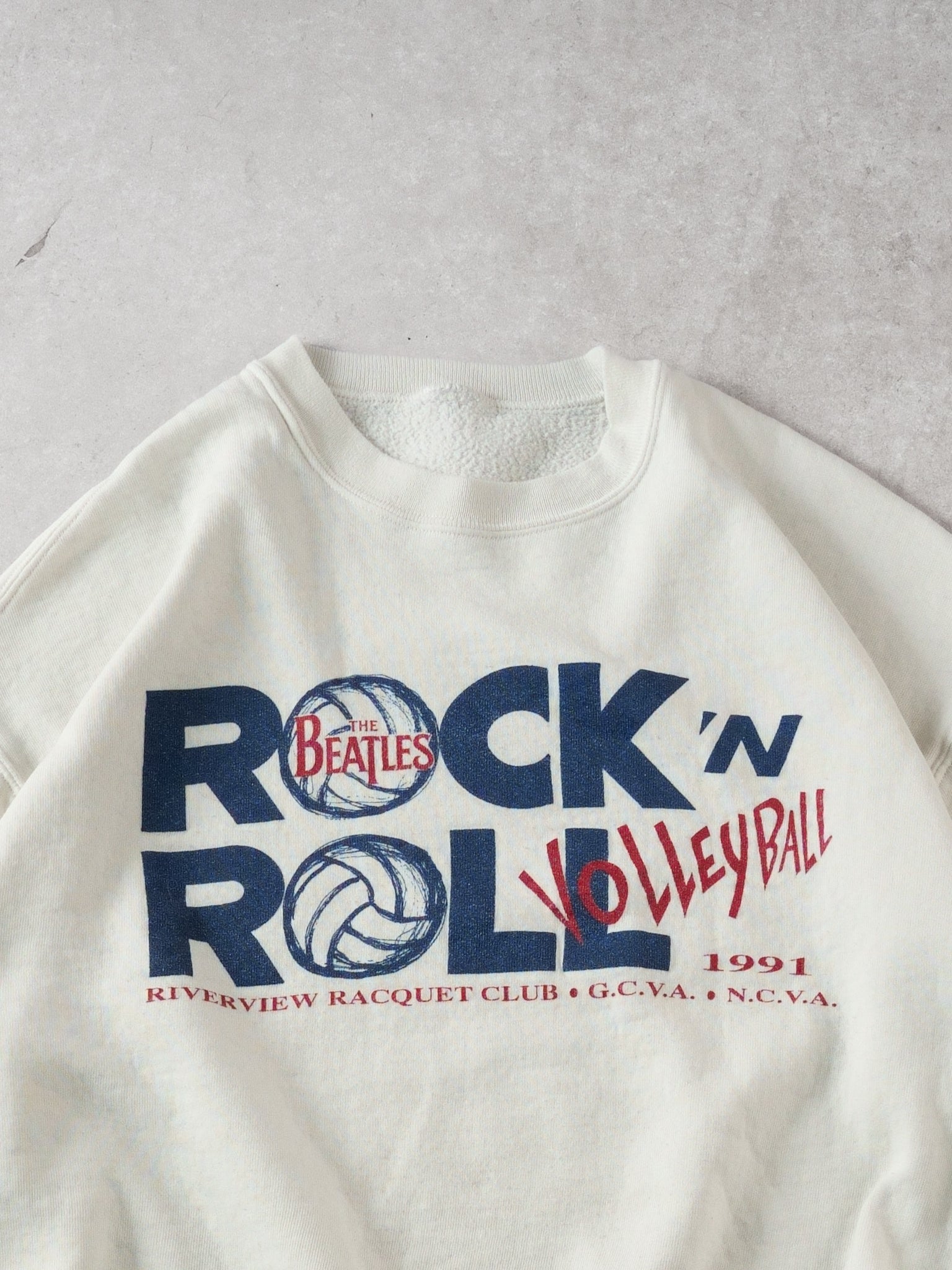 Vintage 91' White The Beatles Rock N Roll Volleyball Graphic Crewneck (L)