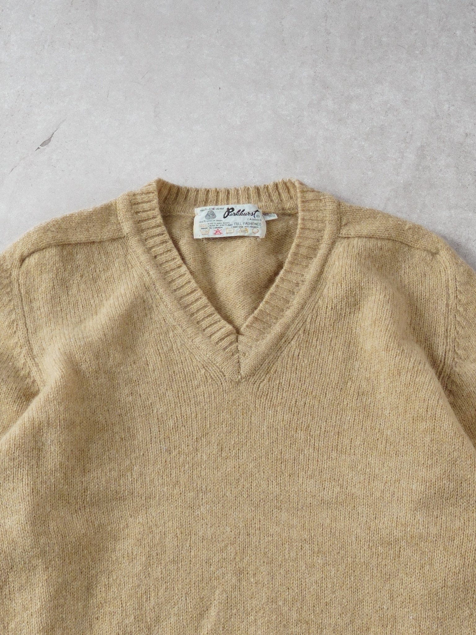 Vintage 90s Beige Parkhurts Wool Knit Vneck Sweater (M)