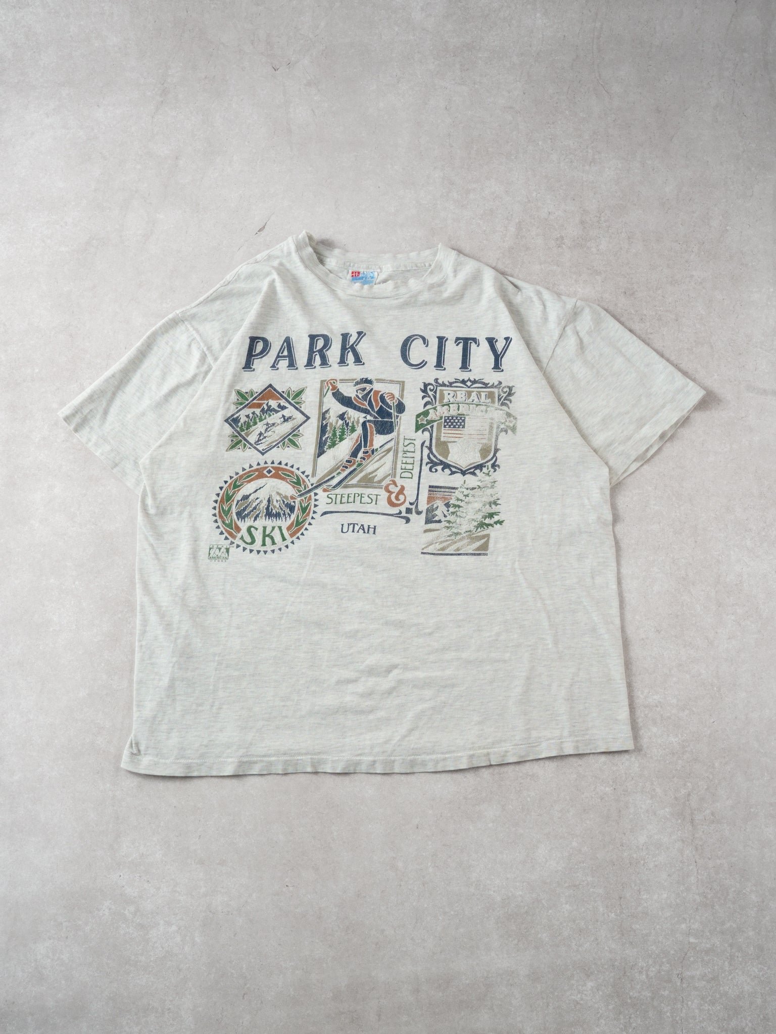 Vintage 90s White Park City Utah Skiing Graphic Tee (L)