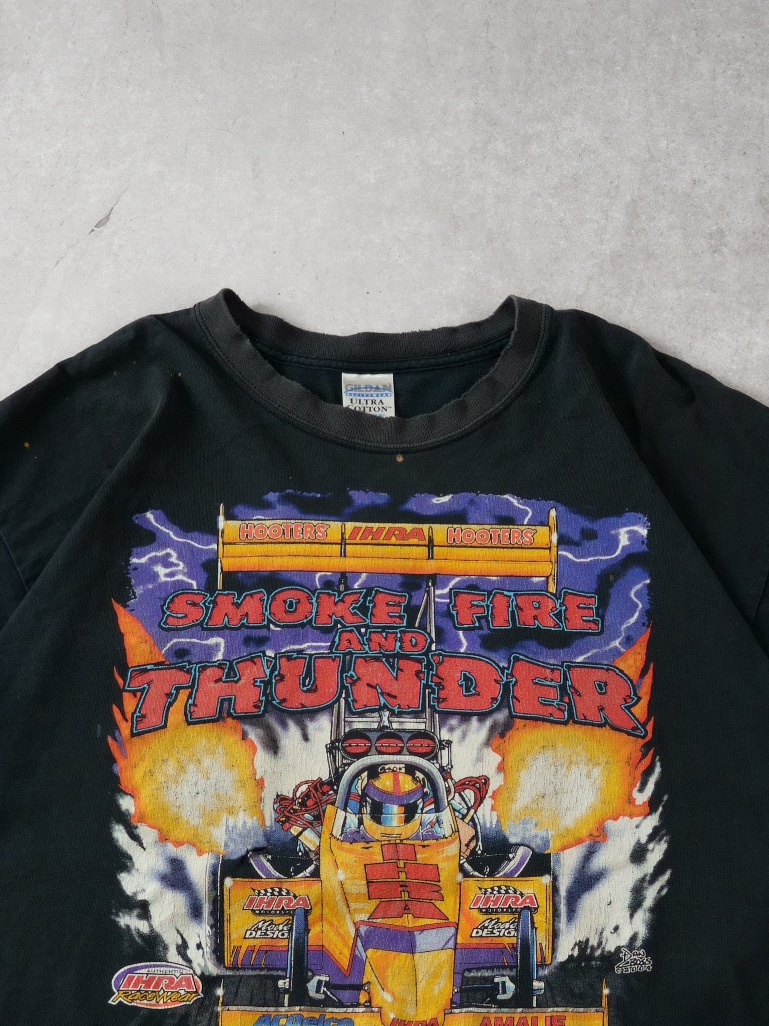 Vintage 04' Smoke Fire Thunder Drag Racing Graphic Tee (L)