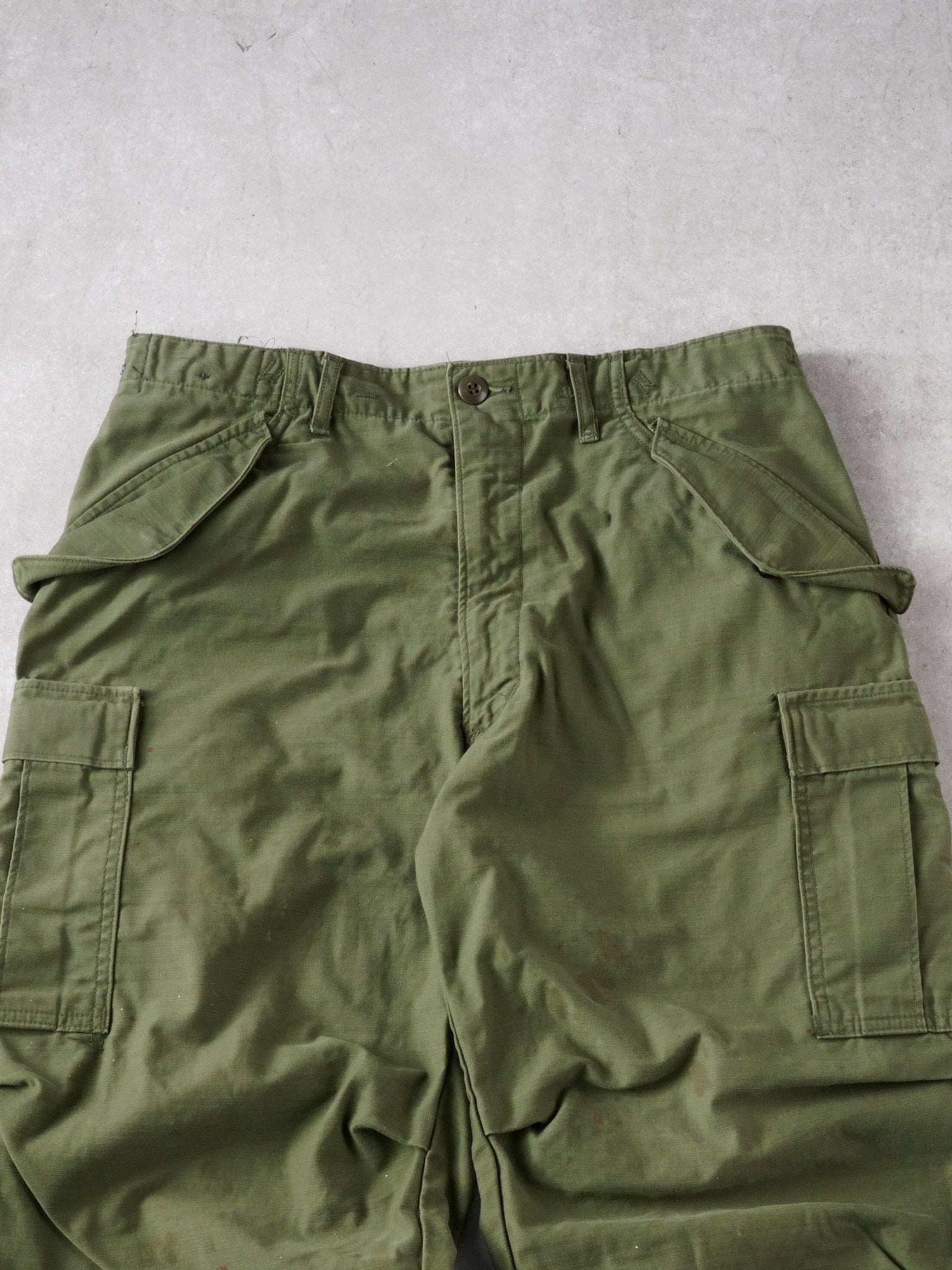 Vintage 90s Moss Green Army Parachute Pants (32x25)