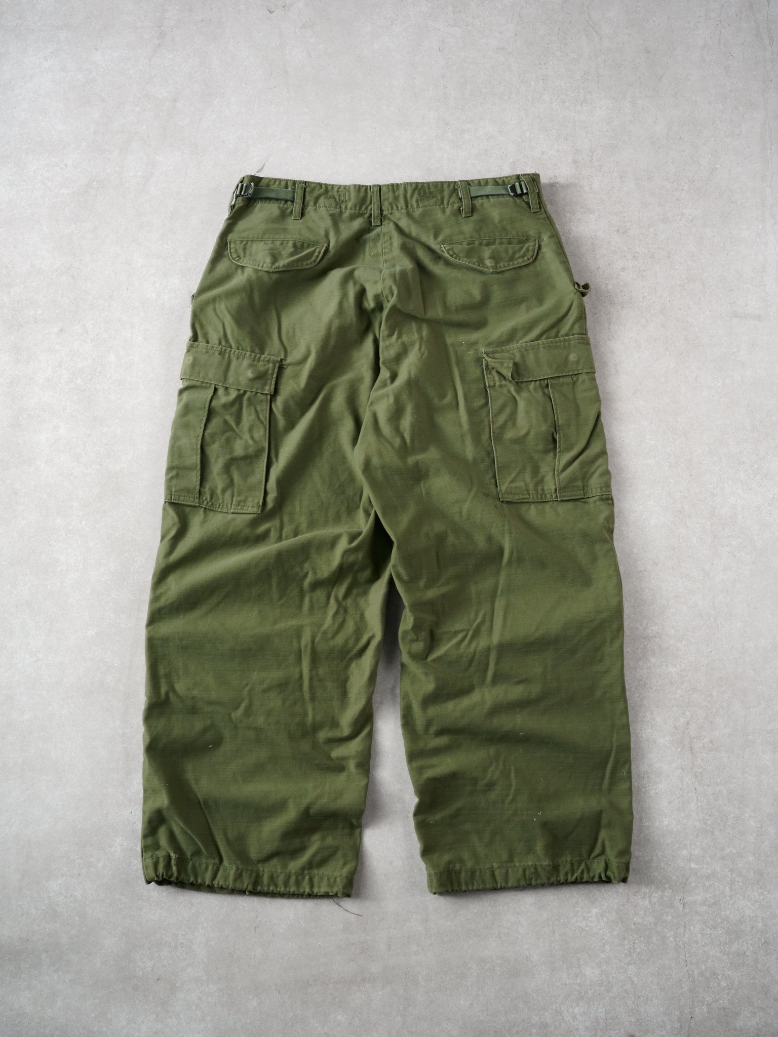 Vintage 90s Moss Green Army Parachute Pants (32x25)