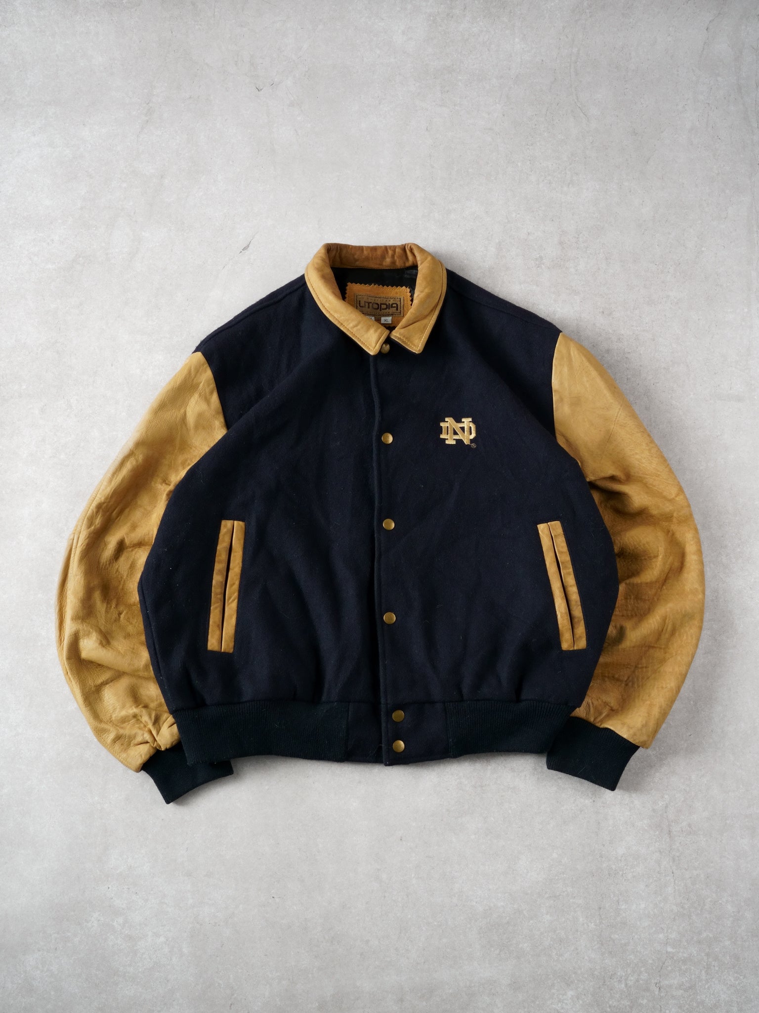 Vintage 90s Navy Blue Notre Dame Collared Varsity Jacket (L/XL)