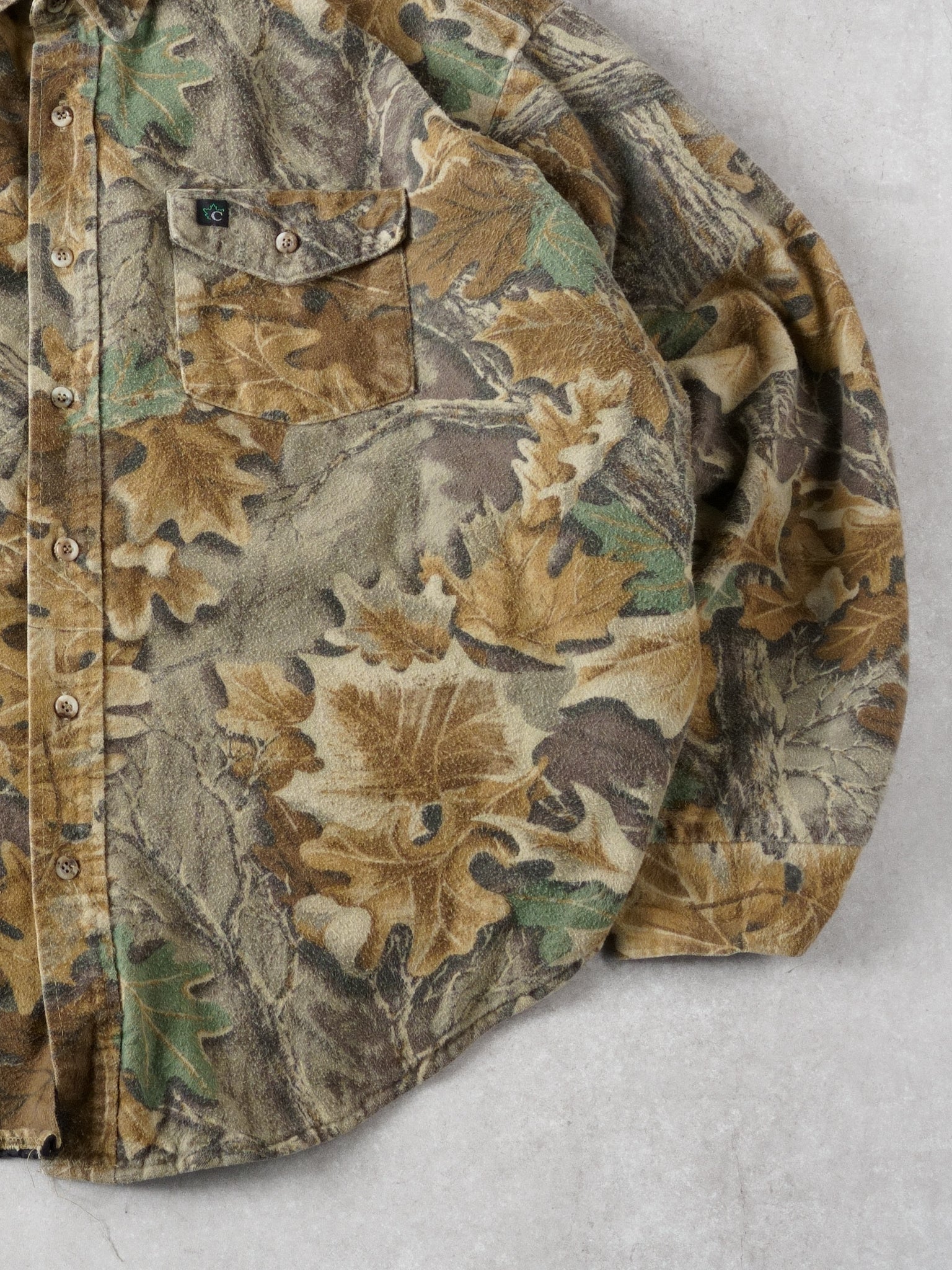 Vintage 90s Faded Green Realtree Camo Collared Collar Lined Button Up (XXL)