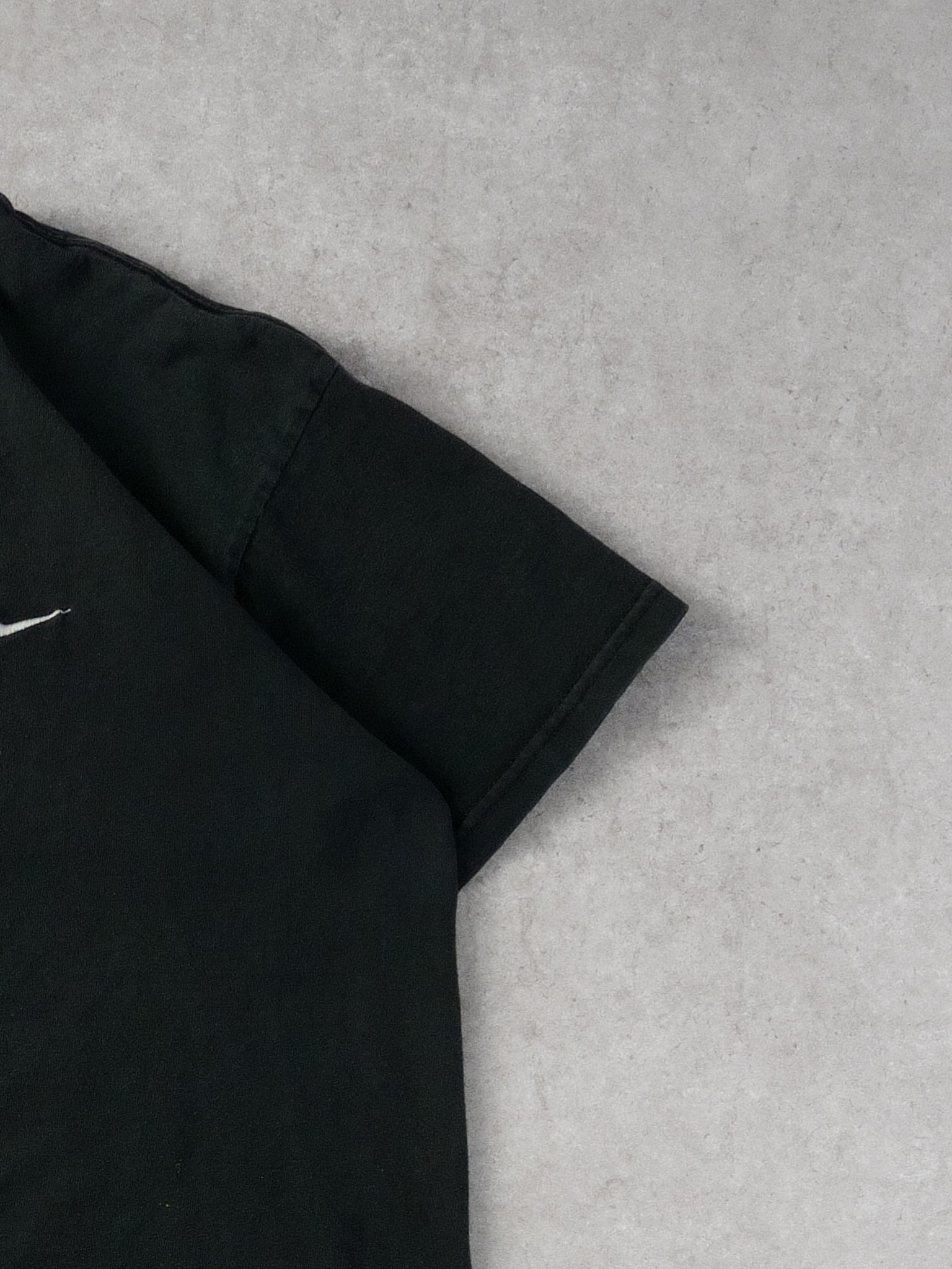 Vintage 90s Sunfaded Black Nike Embroidery Blank Tee (S/M)
