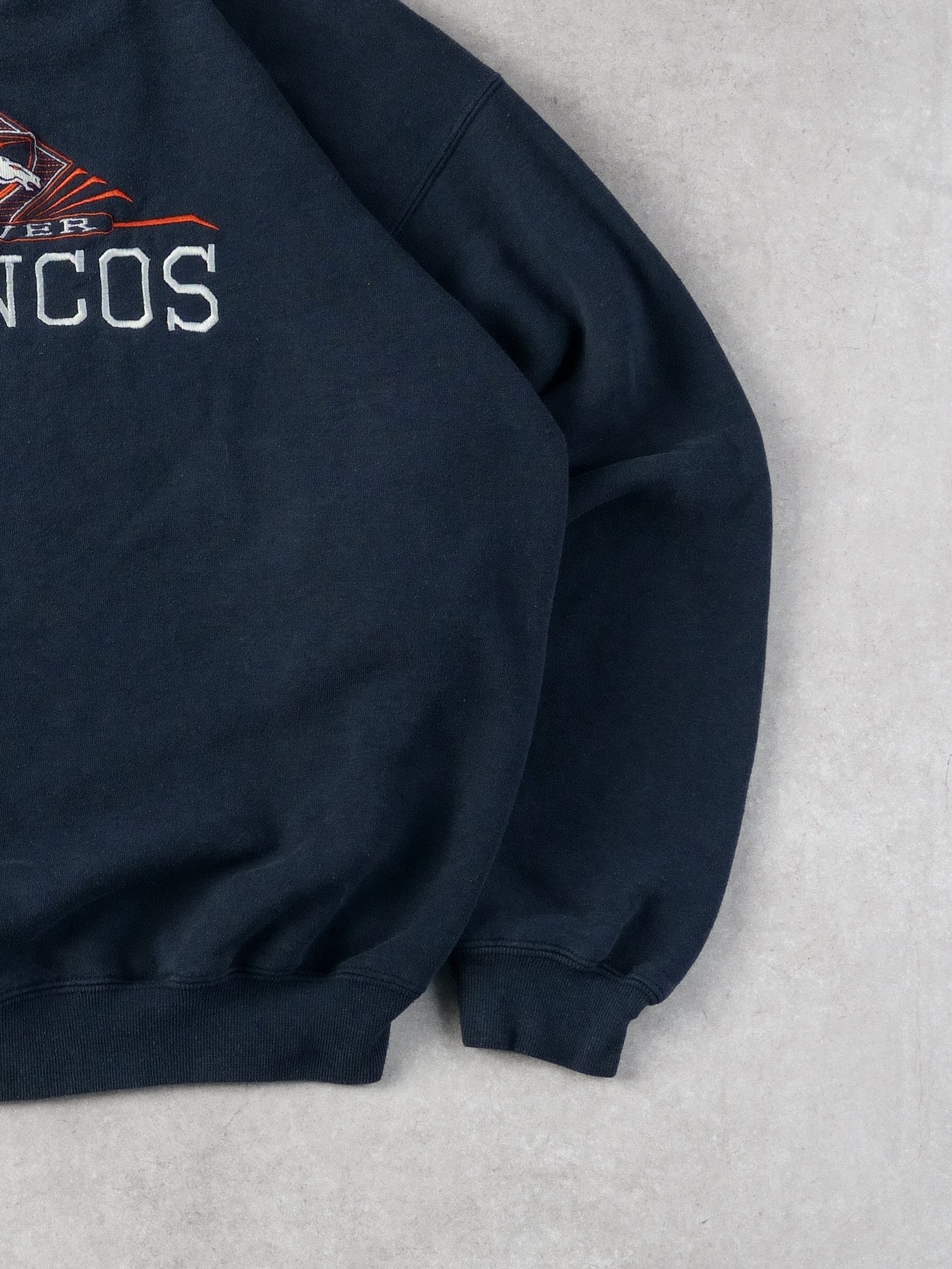 Vintage 90s Navy Blue Denever Broncos Graphic Crewneck (L)
