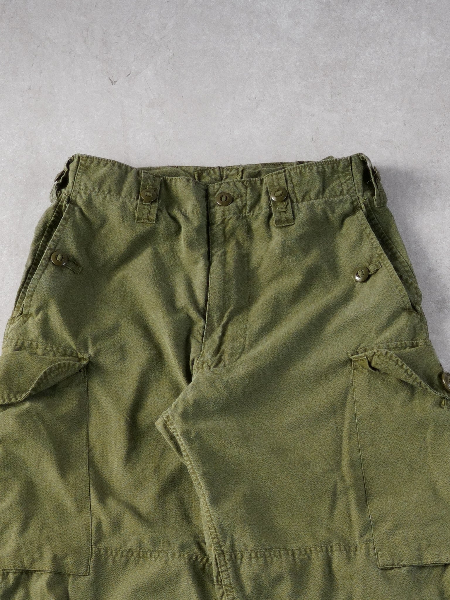 Vintage 90s Green Army Parachute Cargo Pants (30x29)