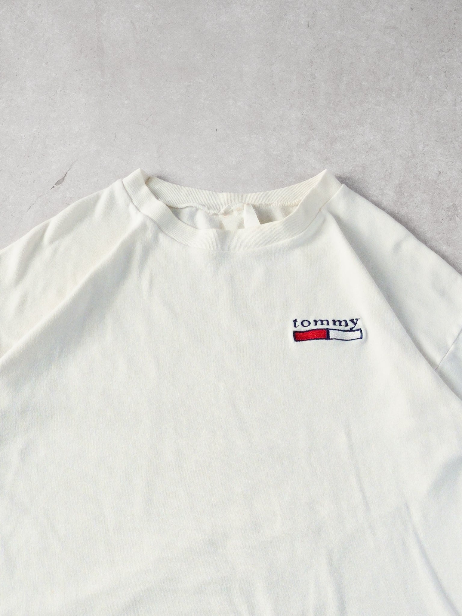 Vintage 90s White Tommy Hilfiger Logo Boxy Tee (M)